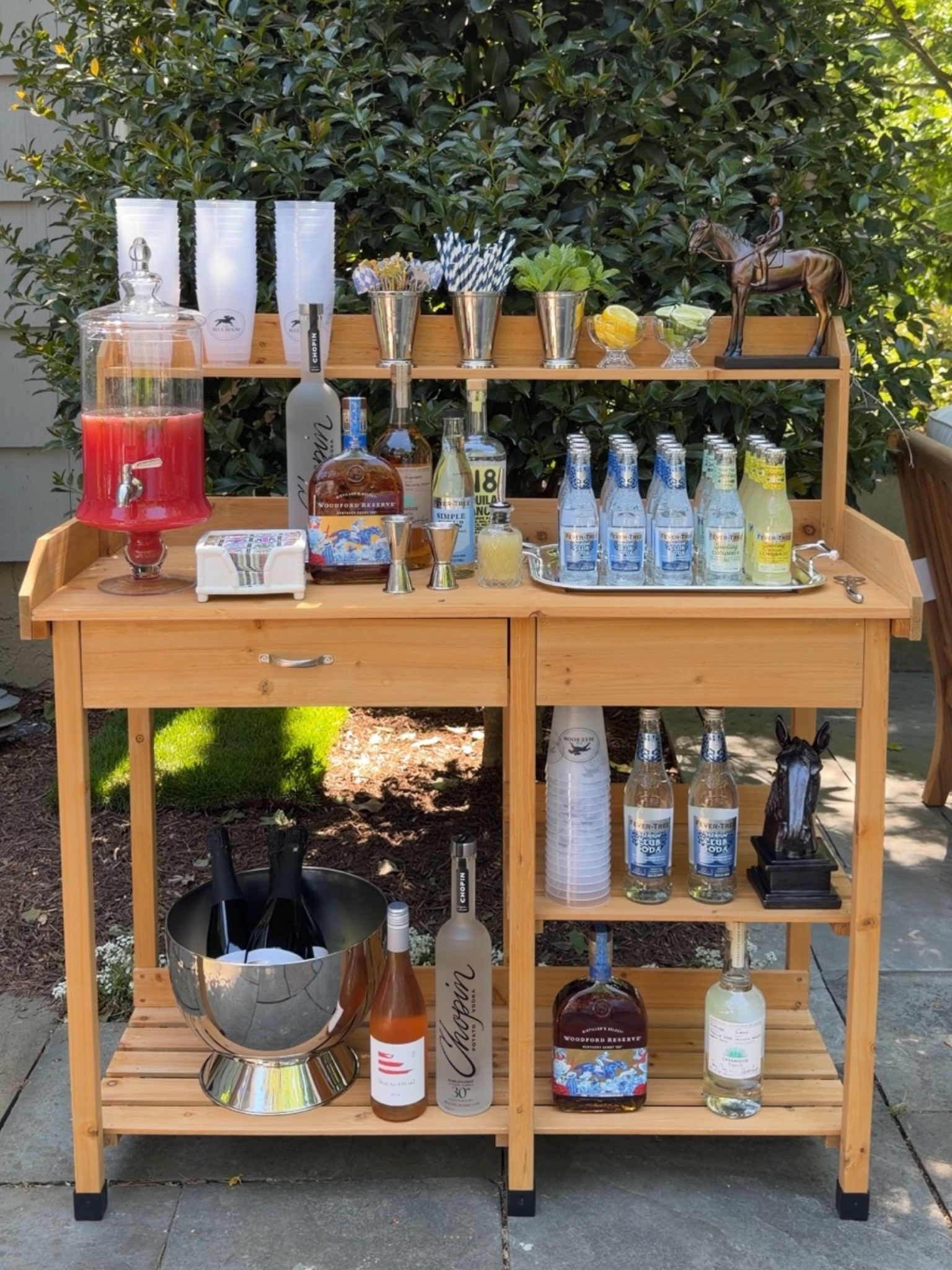 Derby party 
Backyard bar

#LTKHome