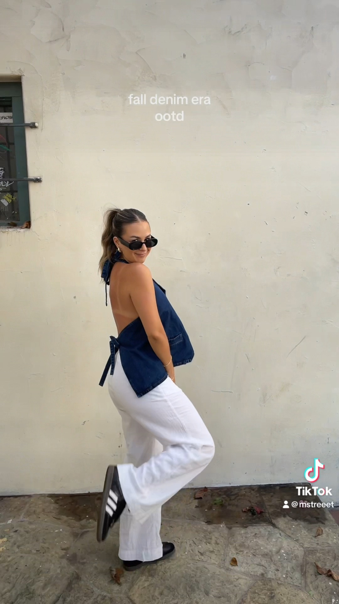 Dark denim for fall 🤍 #fall #falloutfit #fallootd

#LTKunder100 #LTKover40 #LTKSeasonal