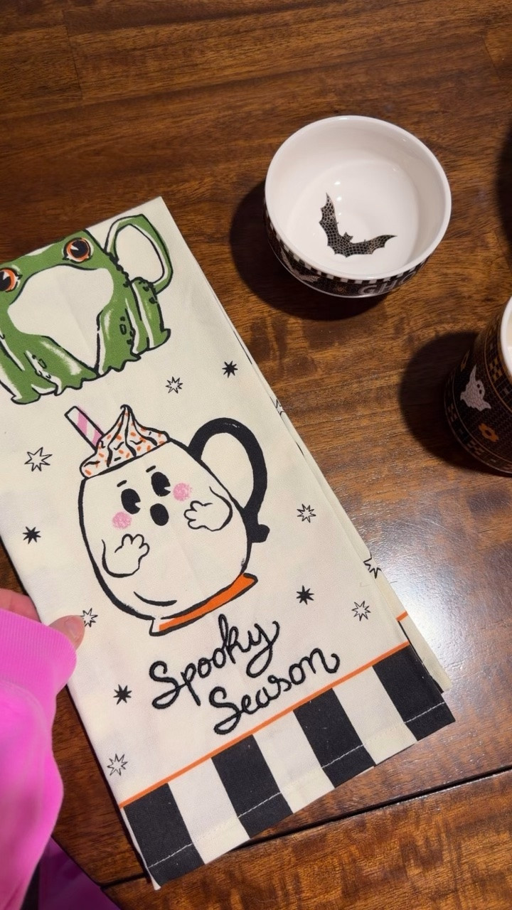 This adorable, Halloween dish towel is on sale right now! ☺️🎃🍁

#LTKSeasonal #LTKHome #LTKSaleAlert