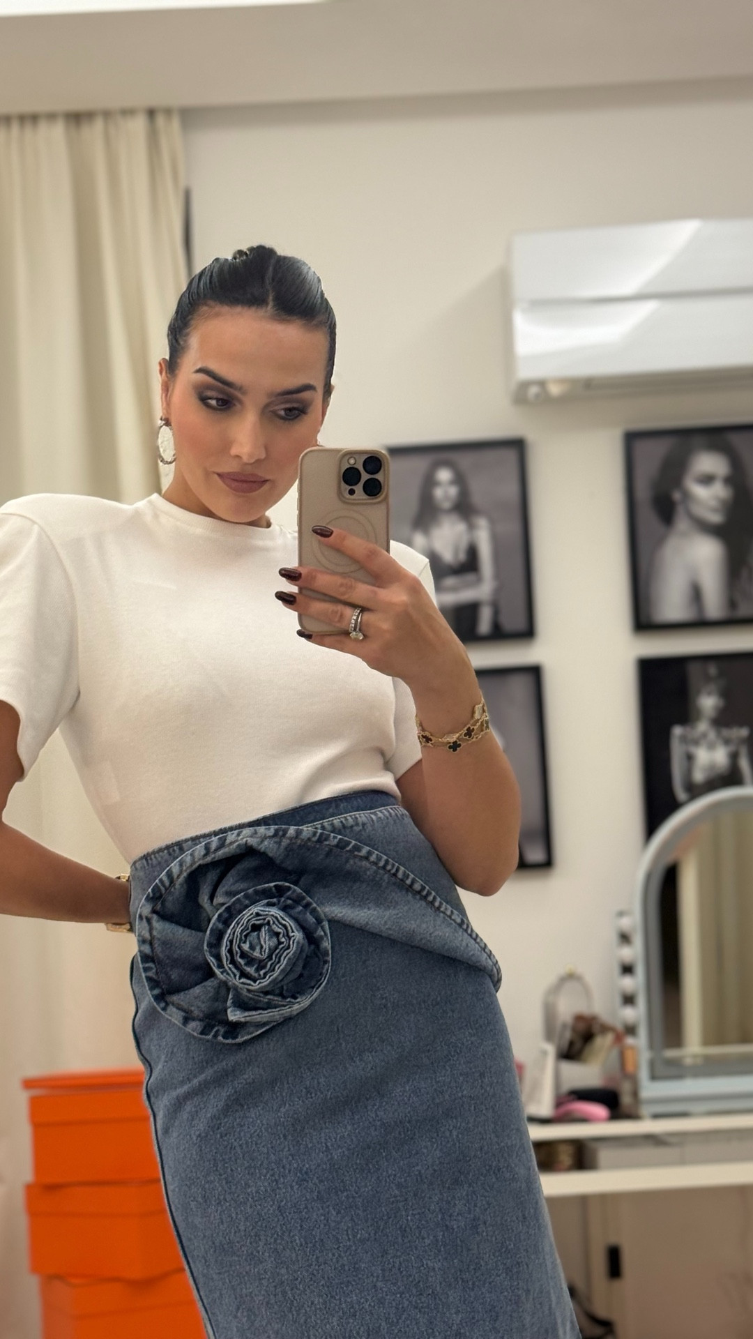 Magda Butrym energy with this bold denim rose — feminine, sculptural, and effortlessly chic. The moment spring shows up, this combination comes straight out of the closet.
Soft top, statement skirt, and that signature flower touch.
Skirt size 36,body 38 and trench coat 38

#LTKspring #LTKFashionMonth #LTKstyletip