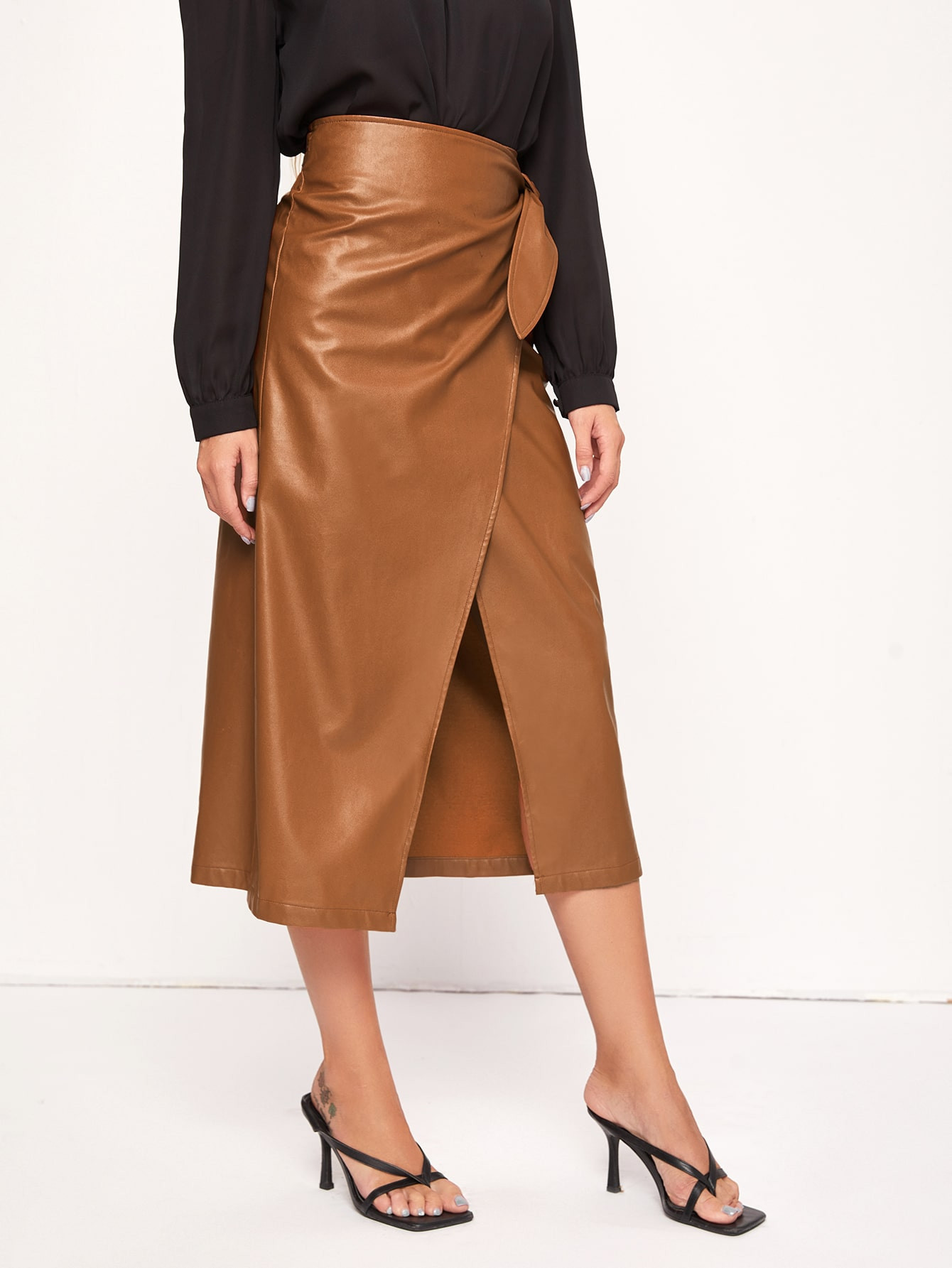 SHEIN Falda cruzada PU | SHEIN