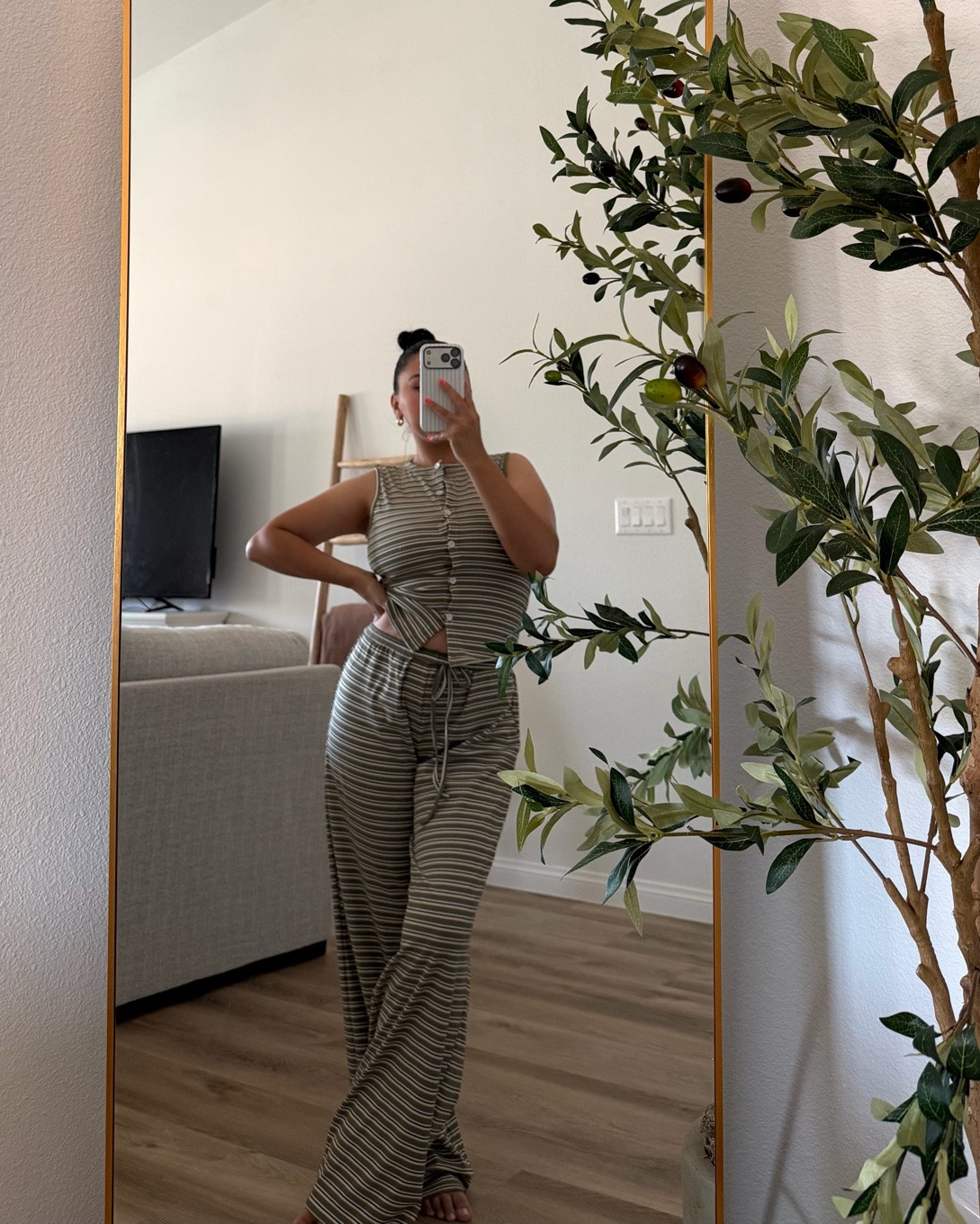 Wearing a size small🩷