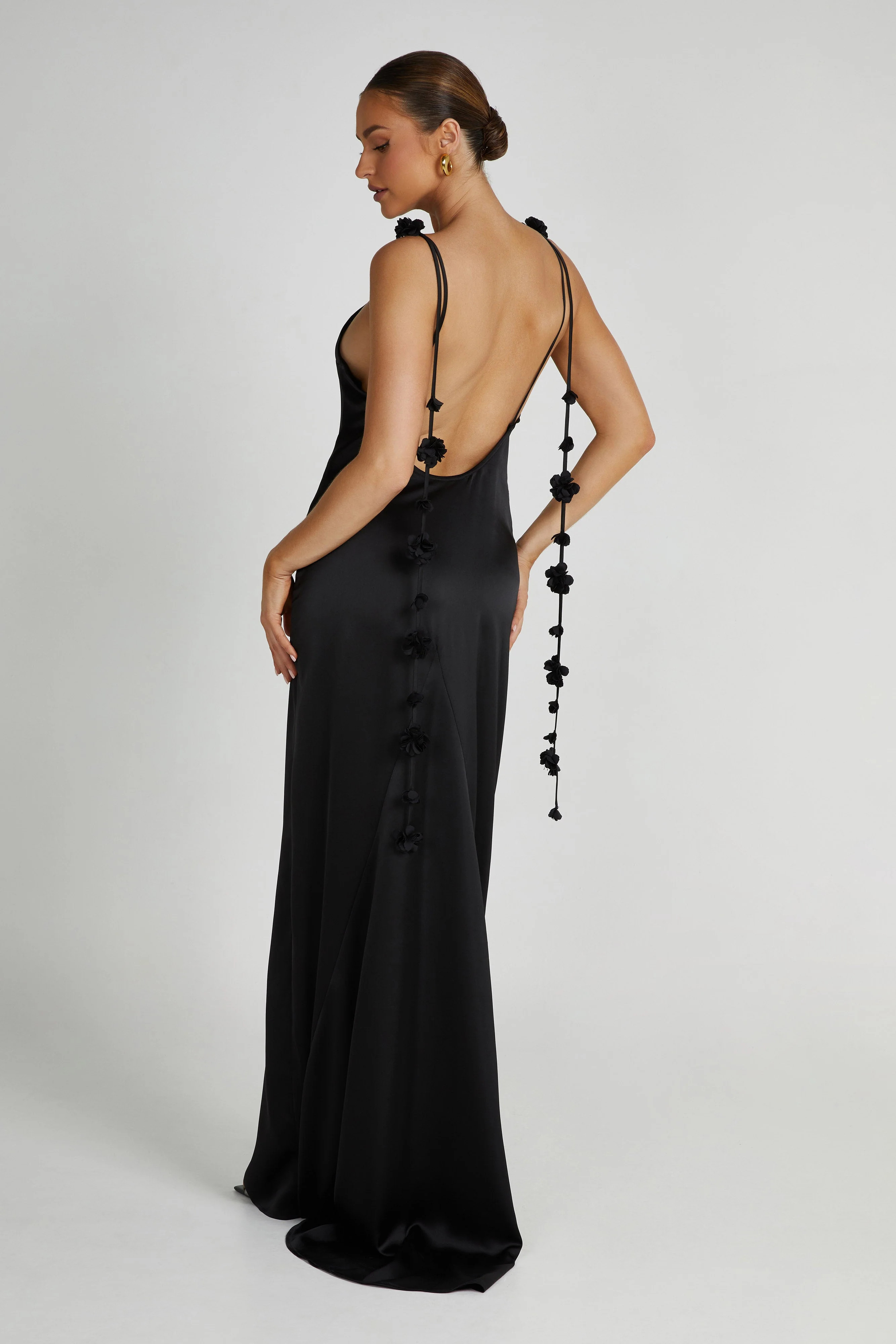 Elenora Rose Gown - Black | MESHKI US