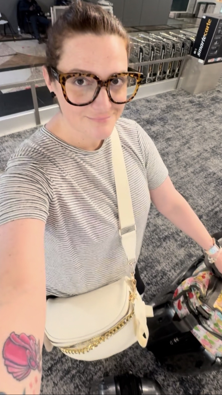 I will always overpack my suitcase. It’s inevitable.

But, the hands-free carry-on life? I could get use to this… 🛫

Emmafy is having a BUY ONE GET ONE FREE sale on these fabulous bags. Go check them out and don’t forget to use code ZOE58659! ✨💖

You can always follow this link: https://www.emmafy.com/ZOE58659
