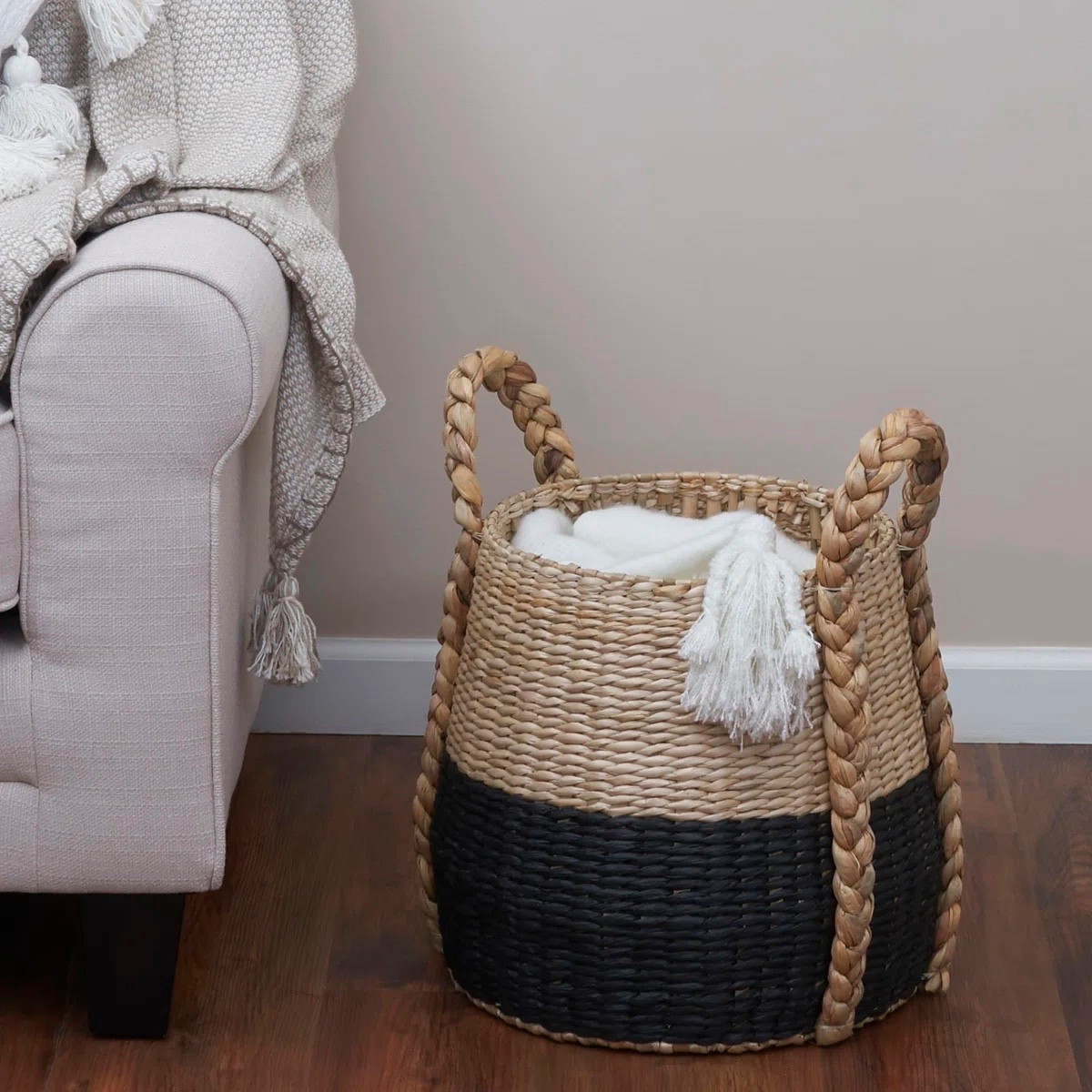 Loving this unique basket.

Home decor

#LTKHome