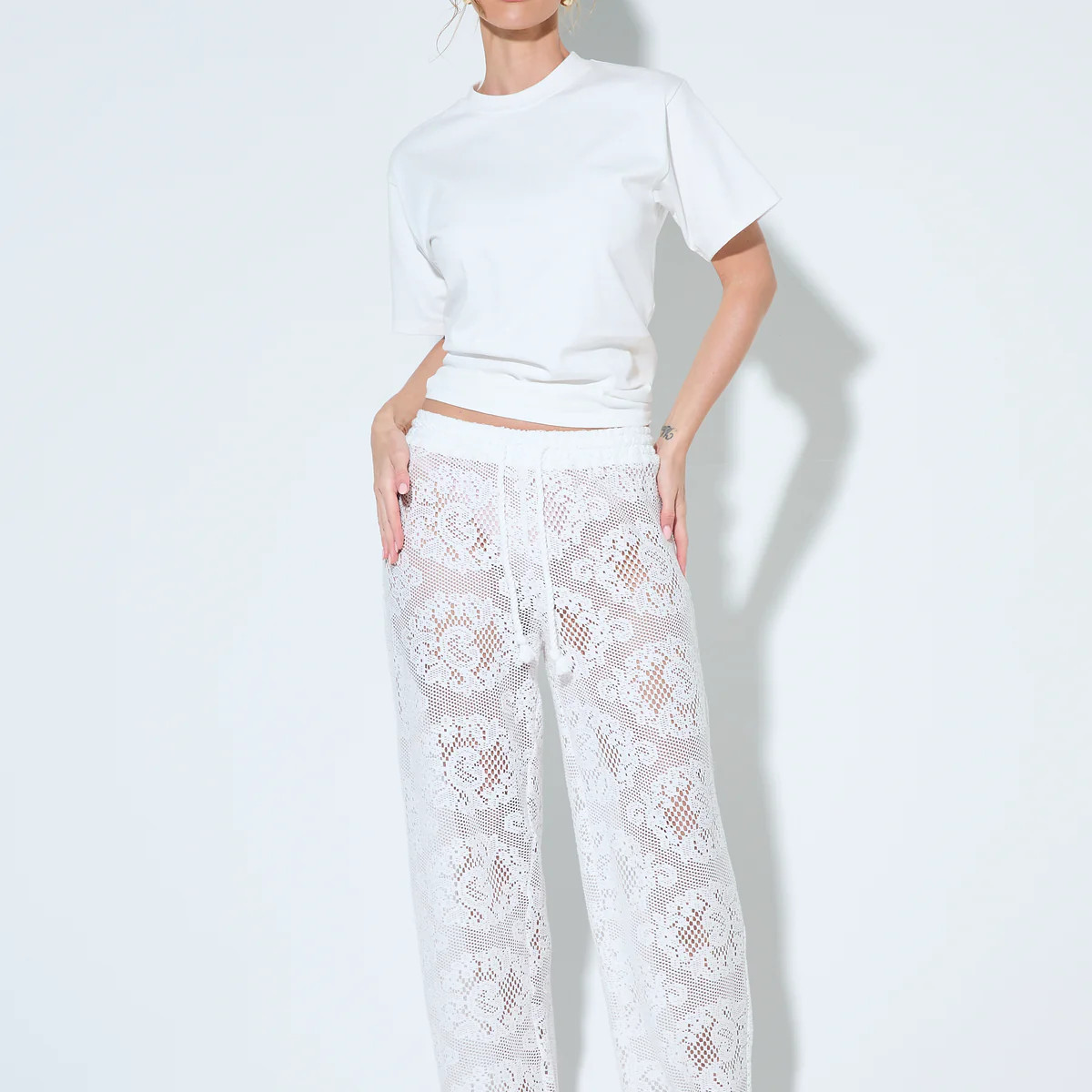 VIOLA White Crochet Trousers | Noughts and Kisses