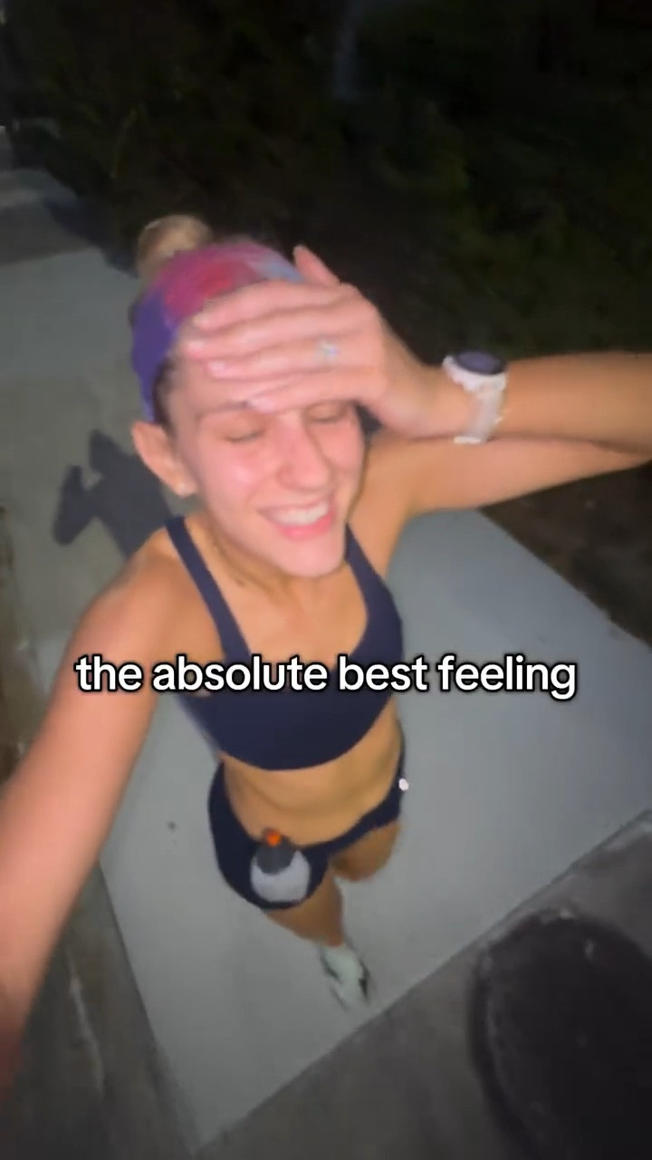 Navy running matching set 

#belowaveragerunning #embracethepace #averagerunning #slowrunner #halfmarathon

#LTKFindsUnder50 #LTKActive #LTKFitness