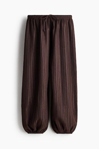 Textured balloon trousers | H&M (UK, MY, IN, SG, PH, TW, HK)