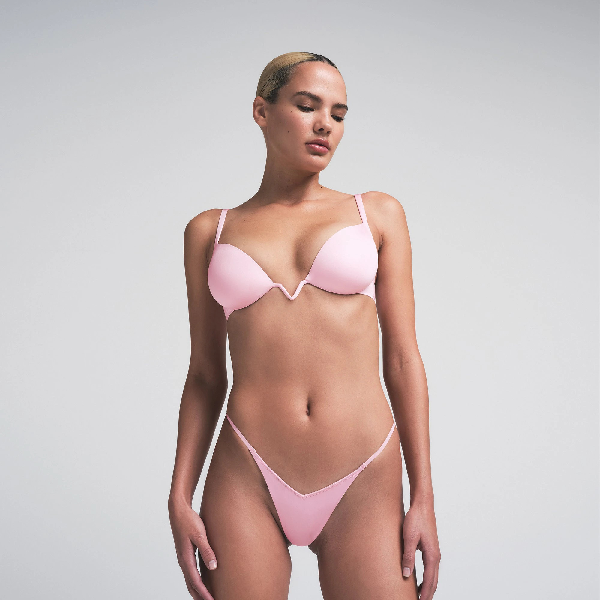 $62 | SKIMS (US)