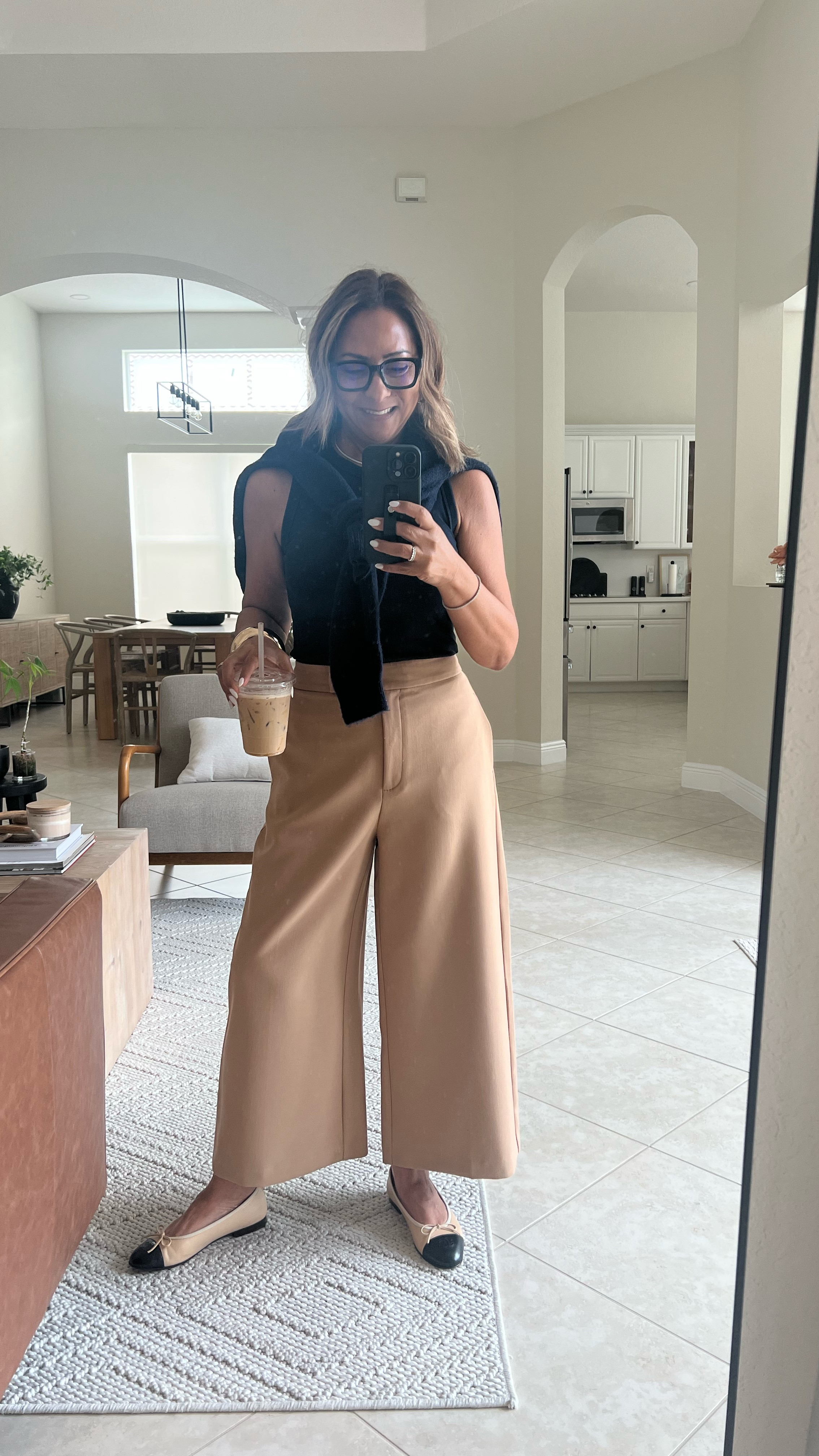 Simple, Classy, and Chic..

#LTKStyleTip #LTKFindsUnder100 #LTKFindsUnder50