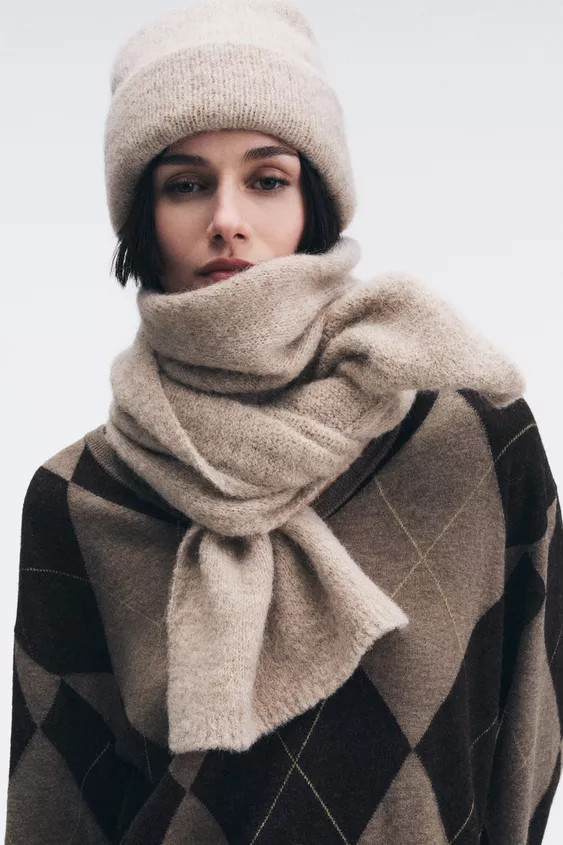 PLAIN KNIT SCARF | Zara UK