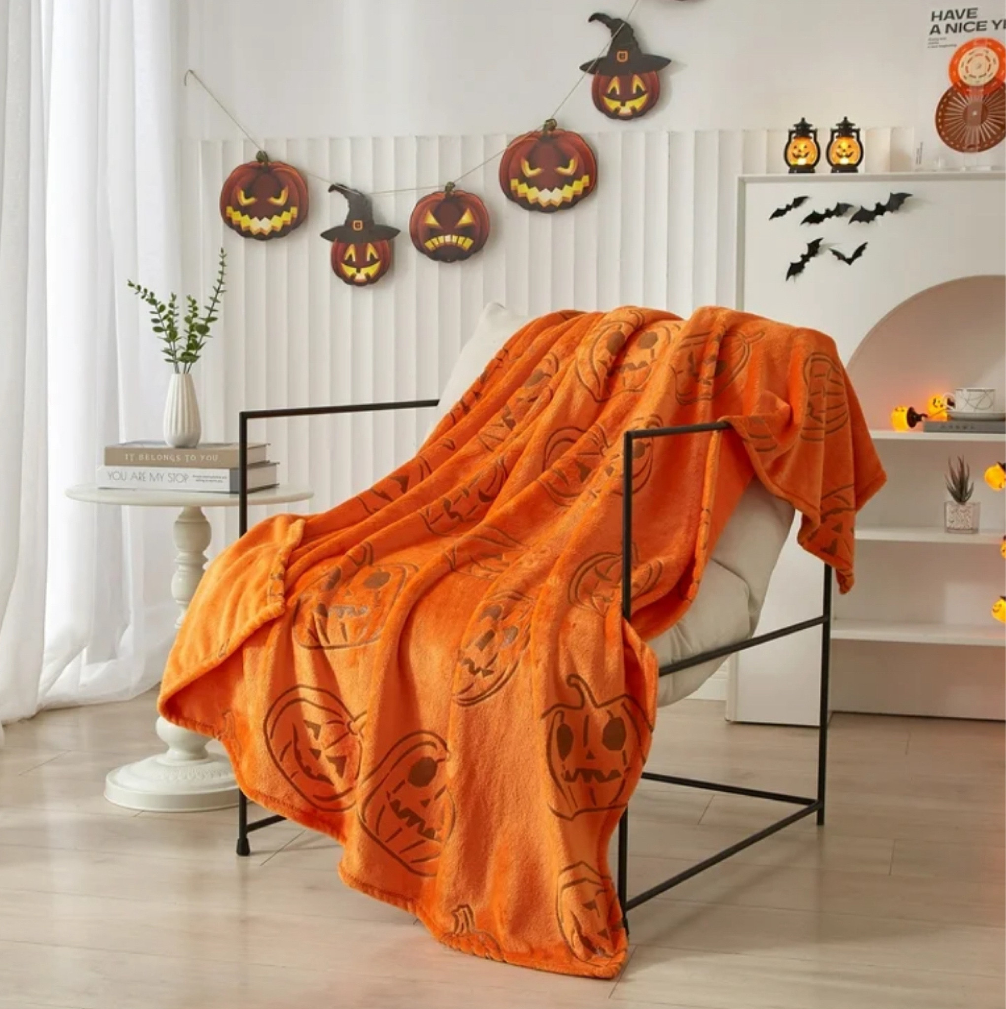 Jack o ntern Halloween throw blanket only $10!

Halloween decor. Halloween home find. Halloween blanket. Pumpkin blanket  


#LTKHalloween #LTKHome #LTKParties