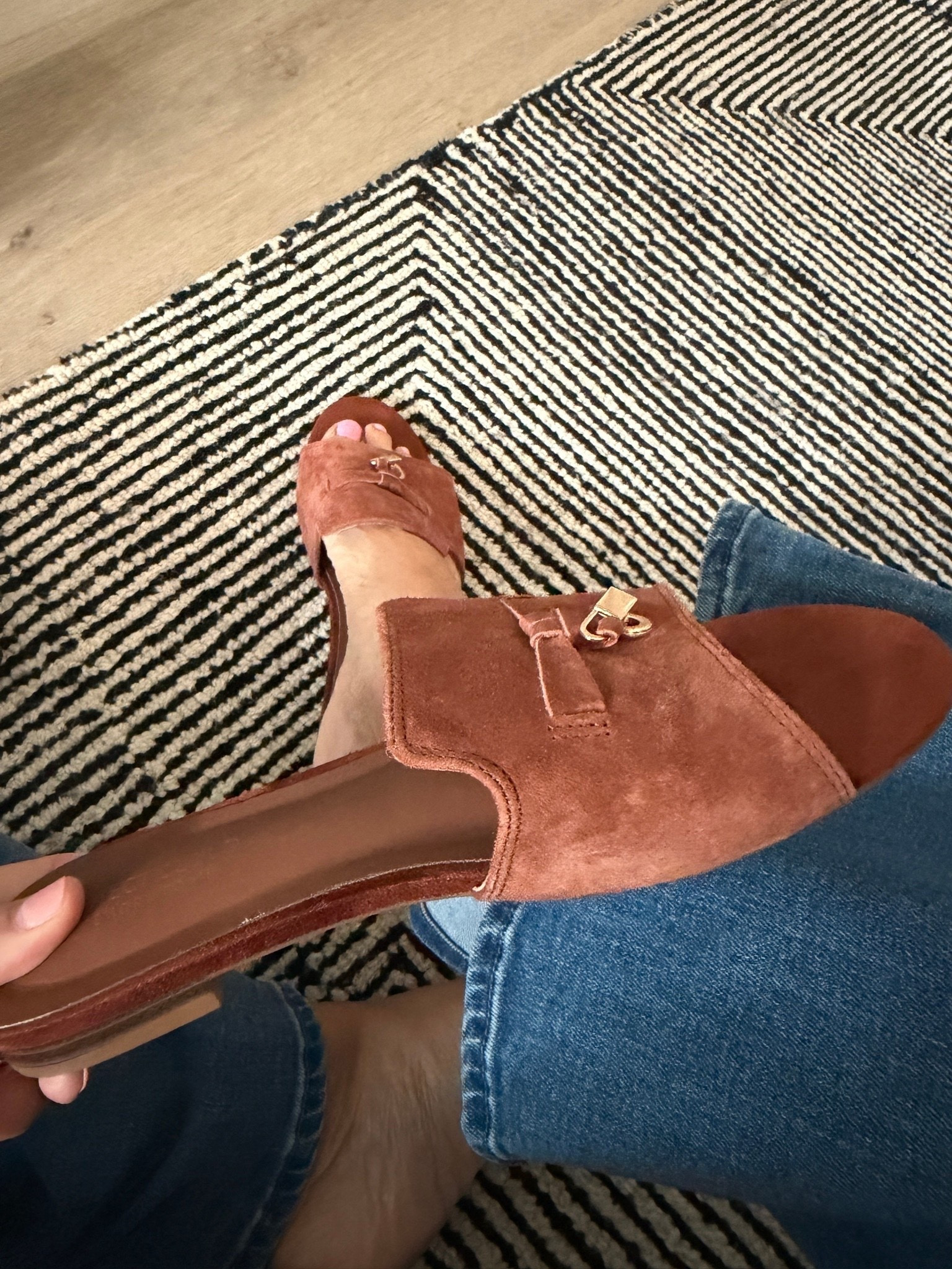 I’m between a 7.5 and an 8 and wear an 8 trending Amazon slides