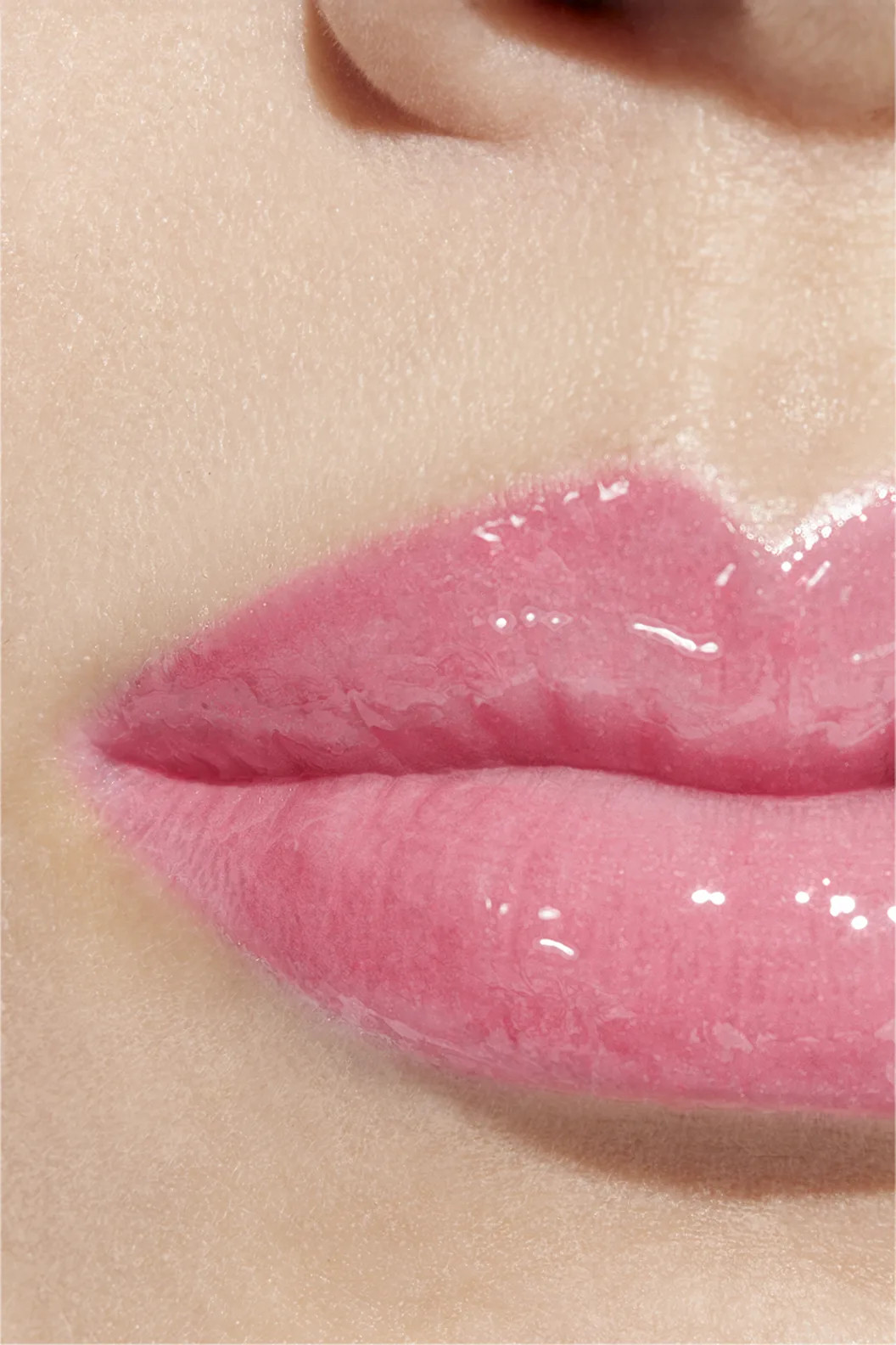 CHANEL ROUGE COCO HYDRA GLOSS Hydrating and Smoothing High-Shine Lipgloss | Chanel, Inc. (US)