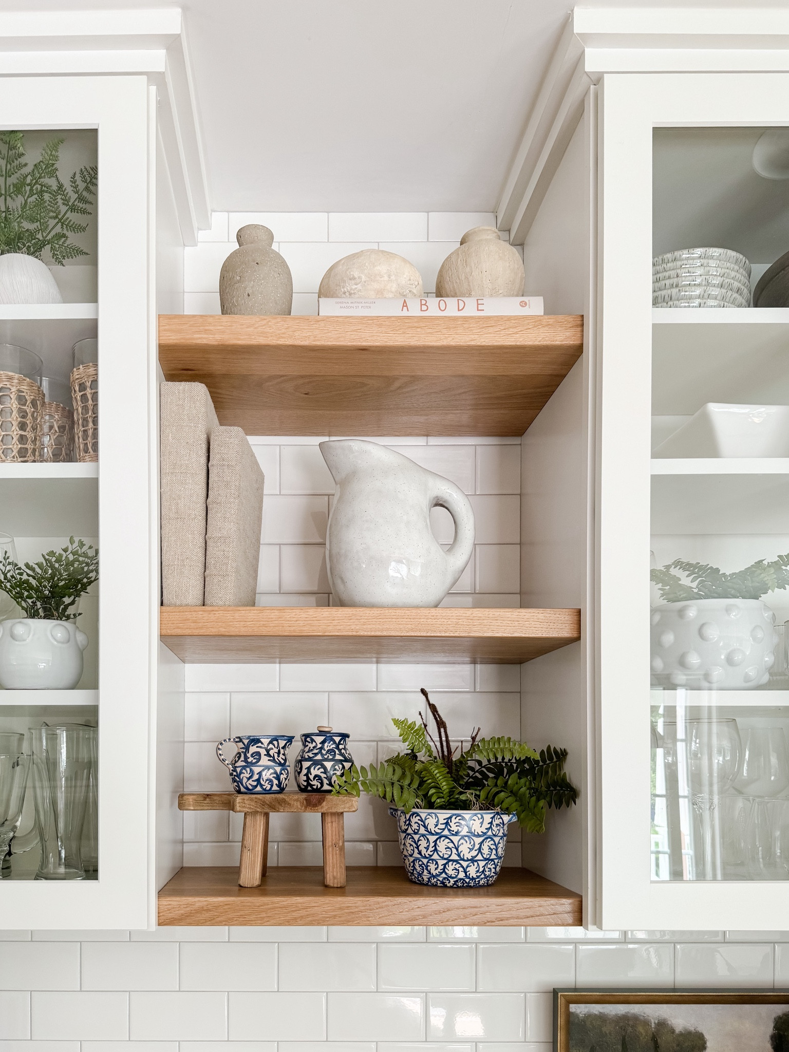 Kitchen Decor

Shelf decor, kitchen must haves, vase, wall art, faux plants sherri calnan home 

#LTKStyleTip #LTKHome #LTKFindsUnder50