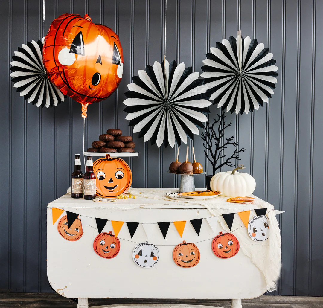 Vintage Halloween Pumpkin Mylar Balloon | My Mind's Eye