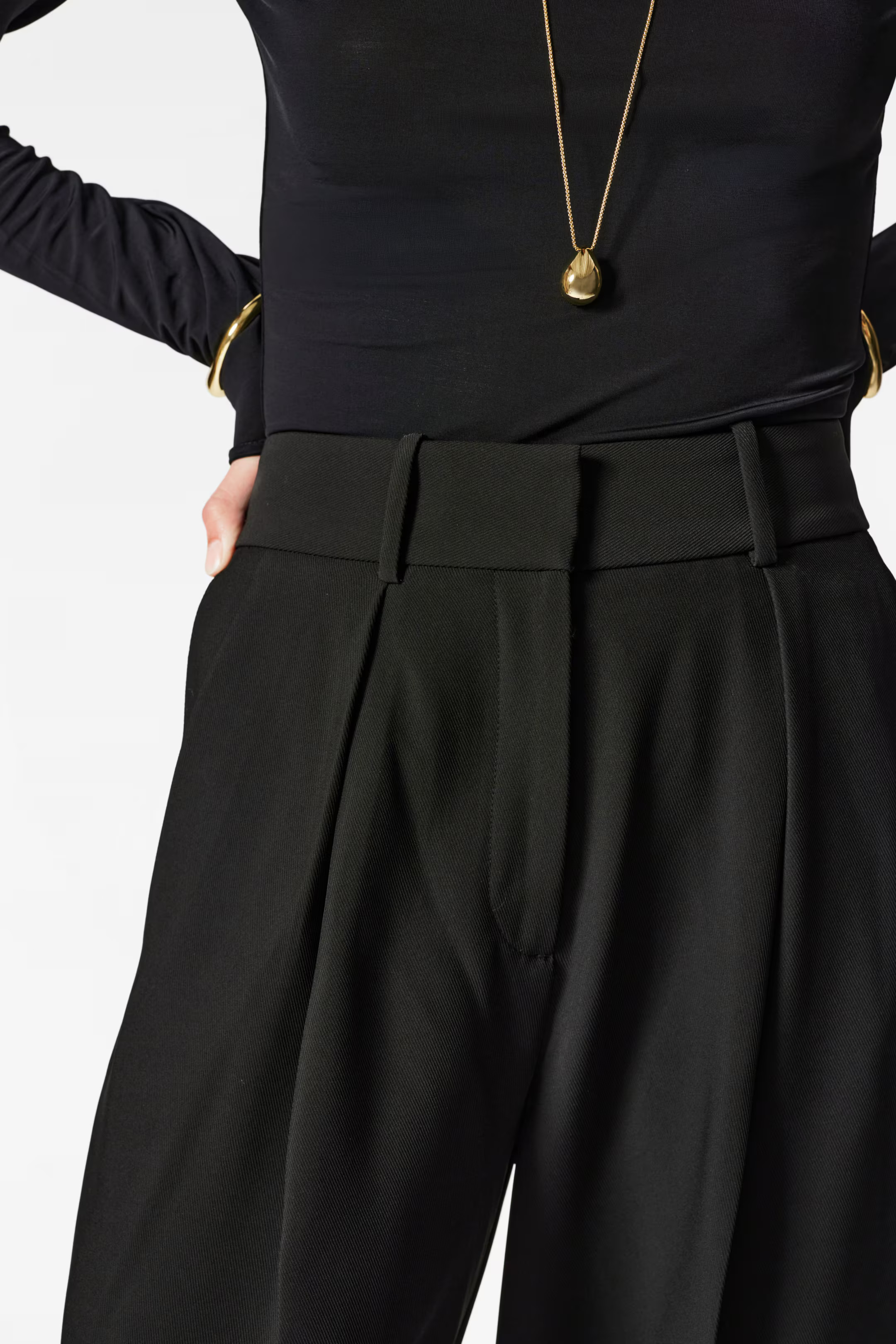 Elegante, schmal zulaufende Hose | H&M (DE, AT, CH, NL, FI)