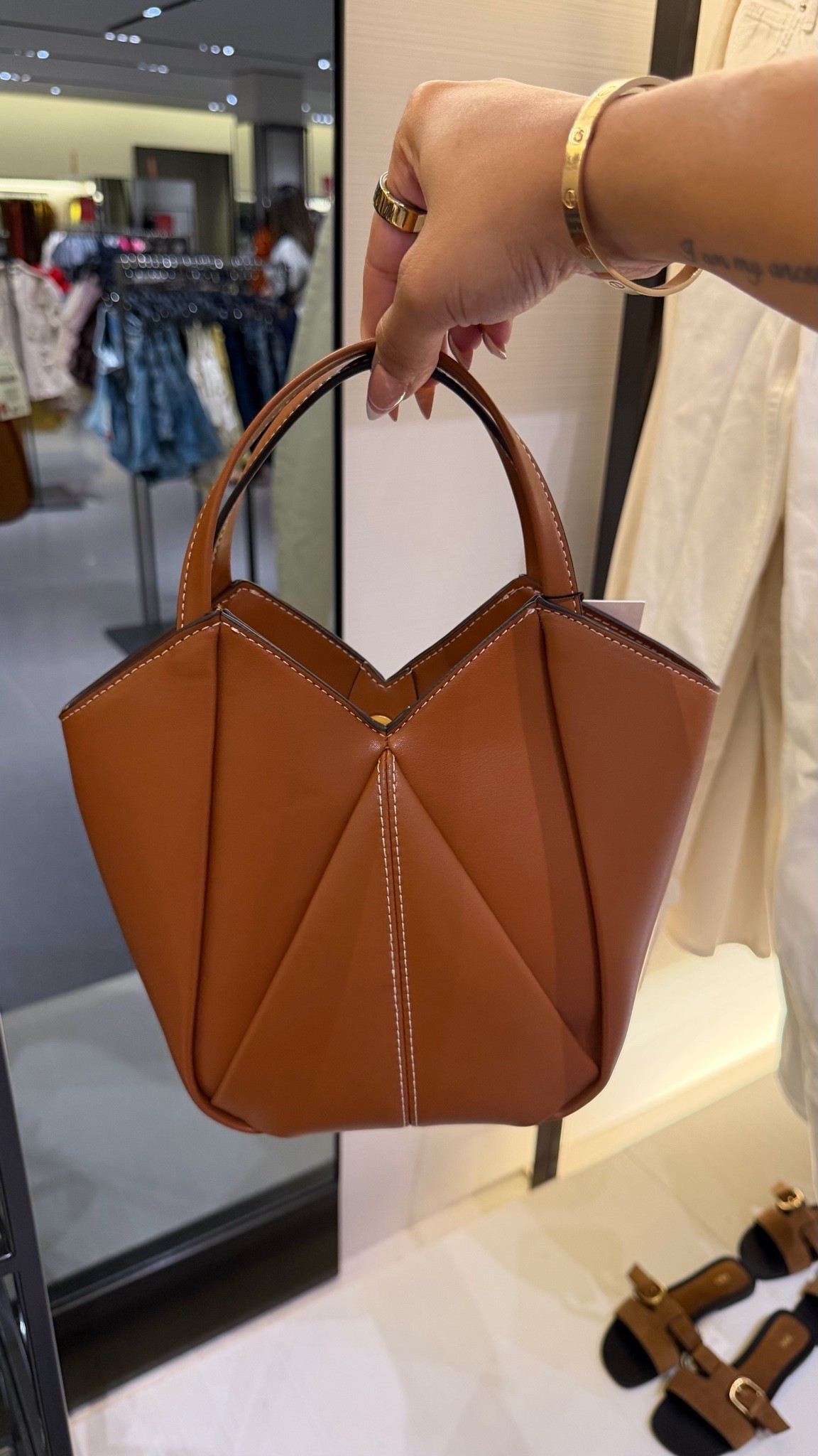 Everyday bag on sale at Zara!

#LTKSaleAlert #LTKootd #LTKSeasonal