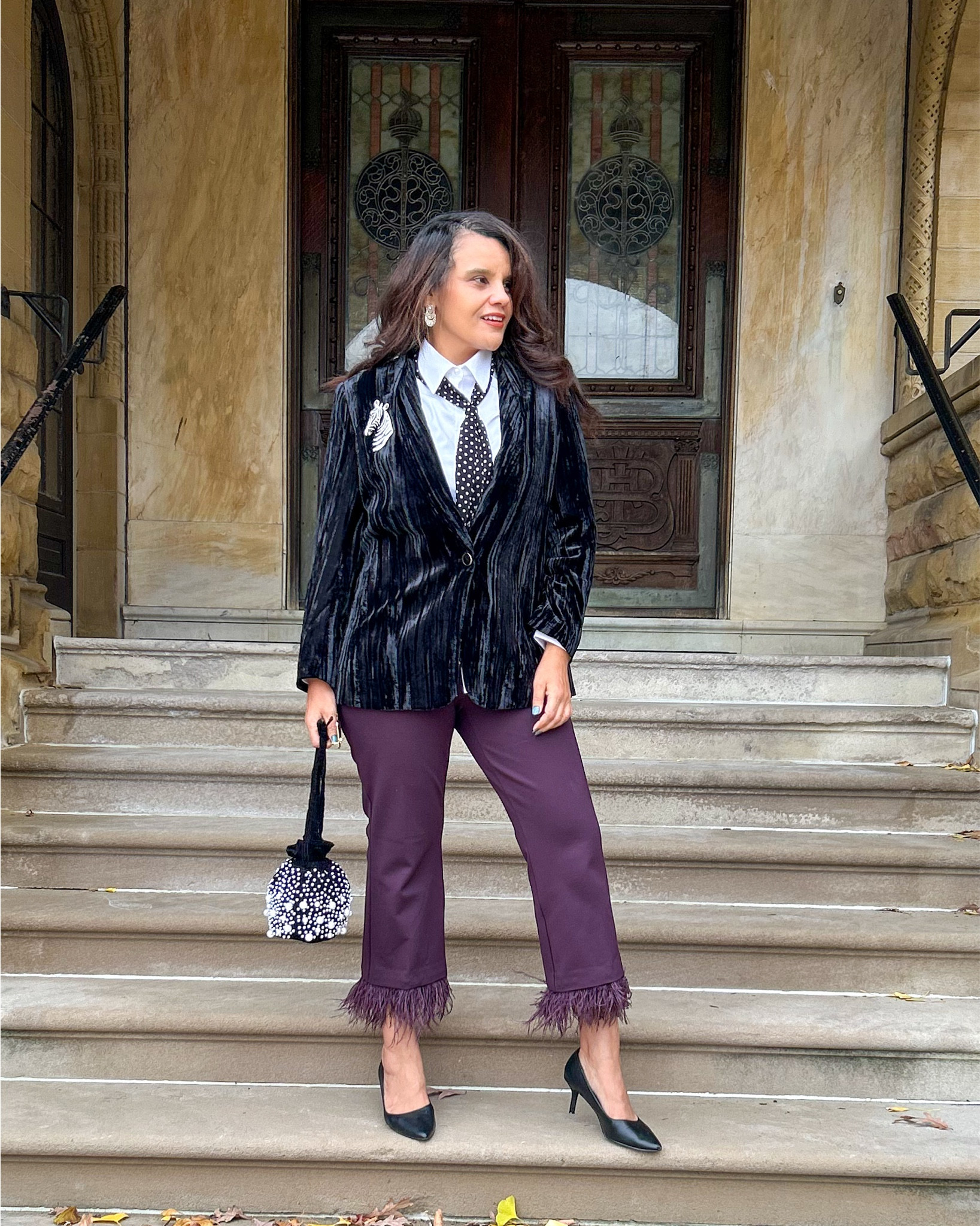 Holiday vibes coming in strong! Love all the elements to this look! Great for all your events #holidaylook #velvet #holidayparty 

#LTKSaleAlert #LTKOver40 #LTKMidsize