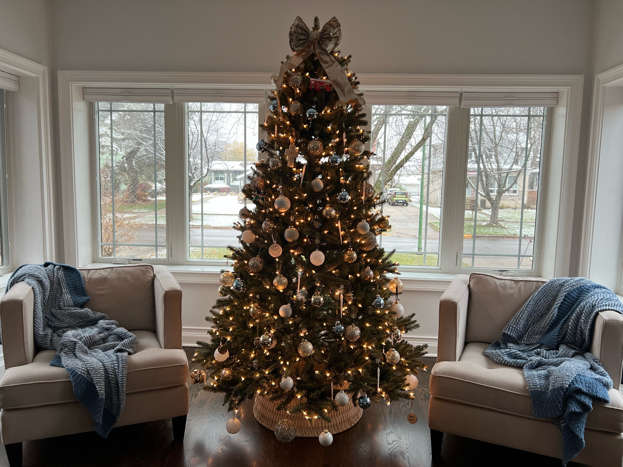 Hey Google, Turn on the Christmas Tree 🎄

#LTKHoliday #LTKSeasonal #LTKhome