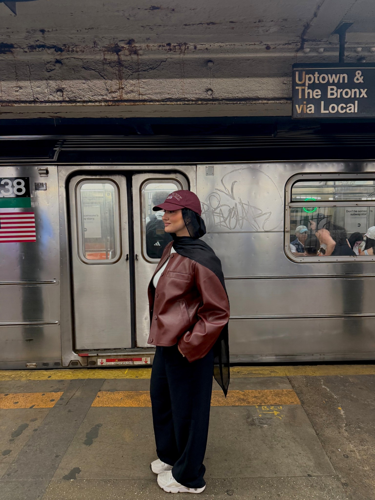 my maroon leather jacket is a size Medium! 🤎