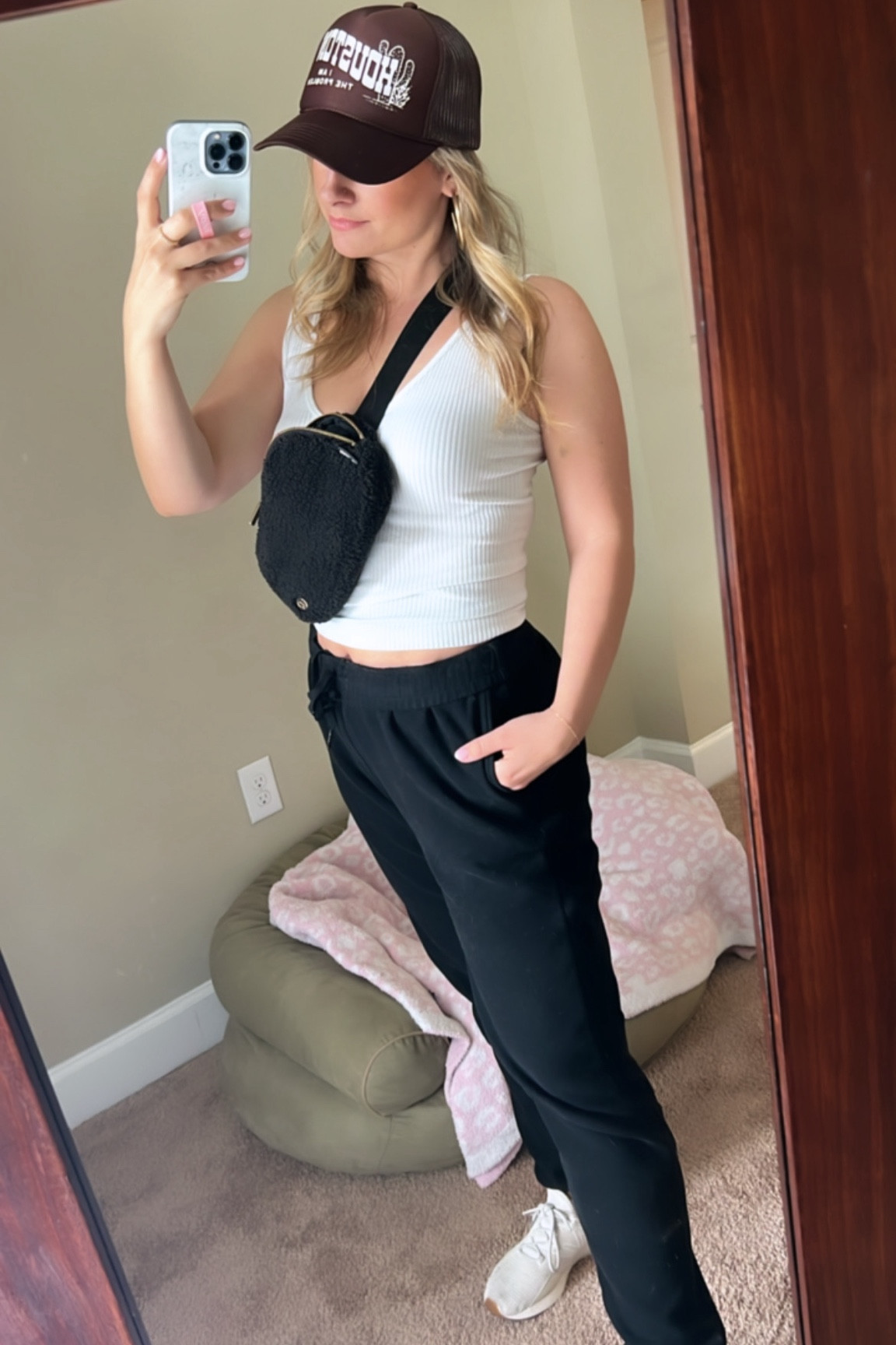 Travel outfit 

#LTKstyletip #LTKfindsunder50 #LTKmidsize