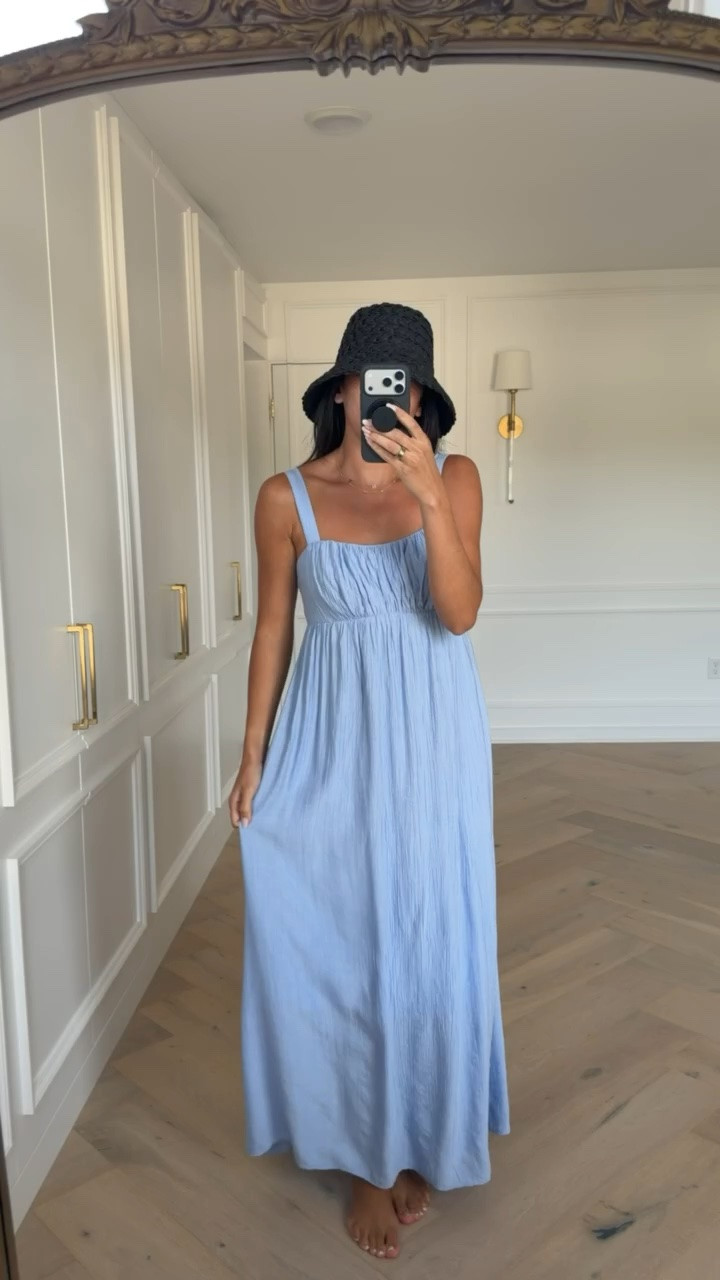 20-40% OFF almost everything at Abercrombie!! This dress has built-in padding, adjustable straps, and pockets!! Wearing size XS Tall maxi dress - I’m 5’8” for reference 

Summer outfit, summer fashion, summer style, summer dress, mom outfit, postpartum outfit, vacation outfit, travel outfit, 4th of July outfit, July 4th outfit, Abercrombie sale

#LTKSaleAlert