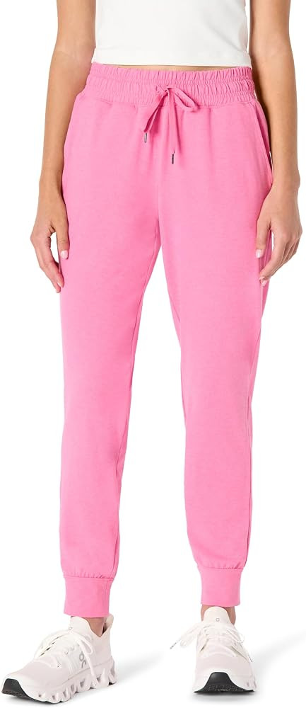 Amazon Essentials Women's Athletic Soft Performance Lightweight Cropped Capri Workout Jogger Swea... | Amazon (US)