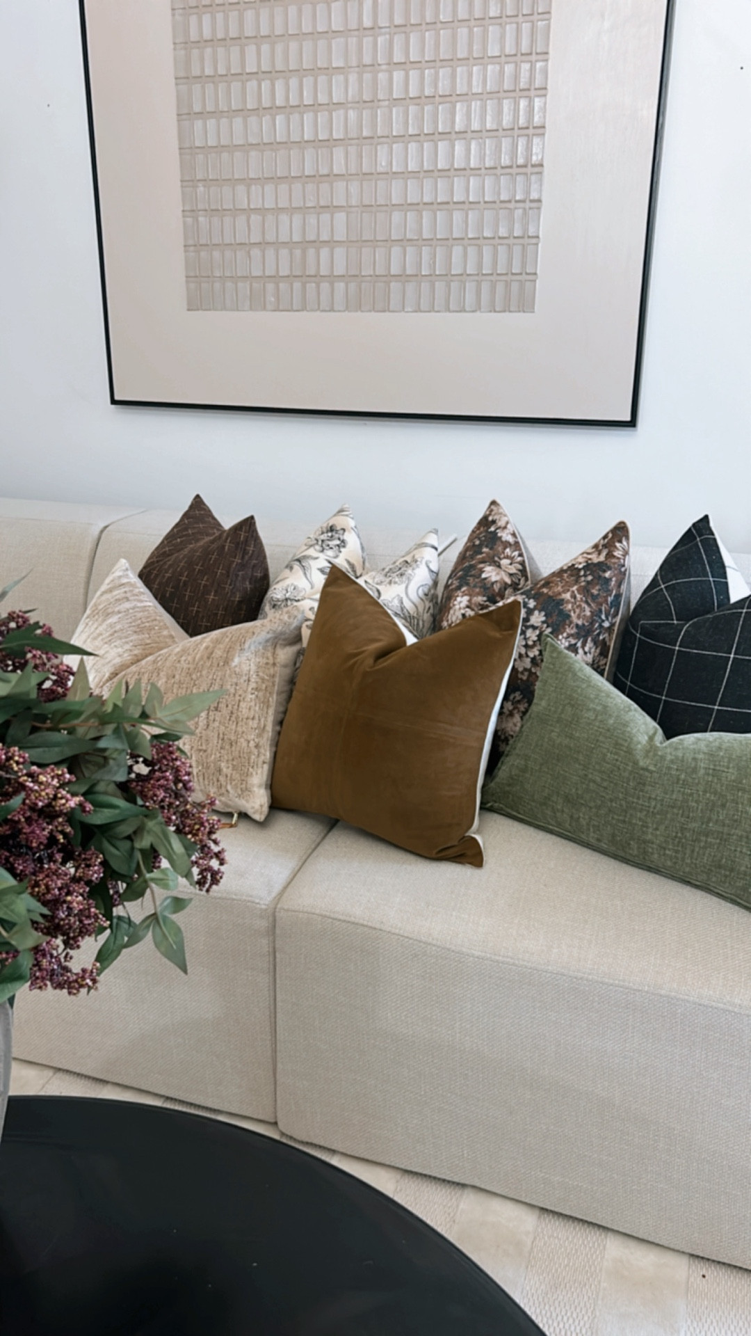 Budget Friendly High-End Look Pillow Covers
#amazon #pillowcovers #falldecor #pillowinserts #velvet #boucle #chenille #potterybarn

#LTKHome #LTKStyleTip #LTKSeasonal