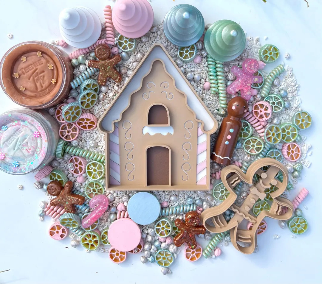 Candy Cane Forest Sensory Kit sensory Filler, Playdough, Gingerbread Peg Doll, Gingerbread House ... | Etsy (US)