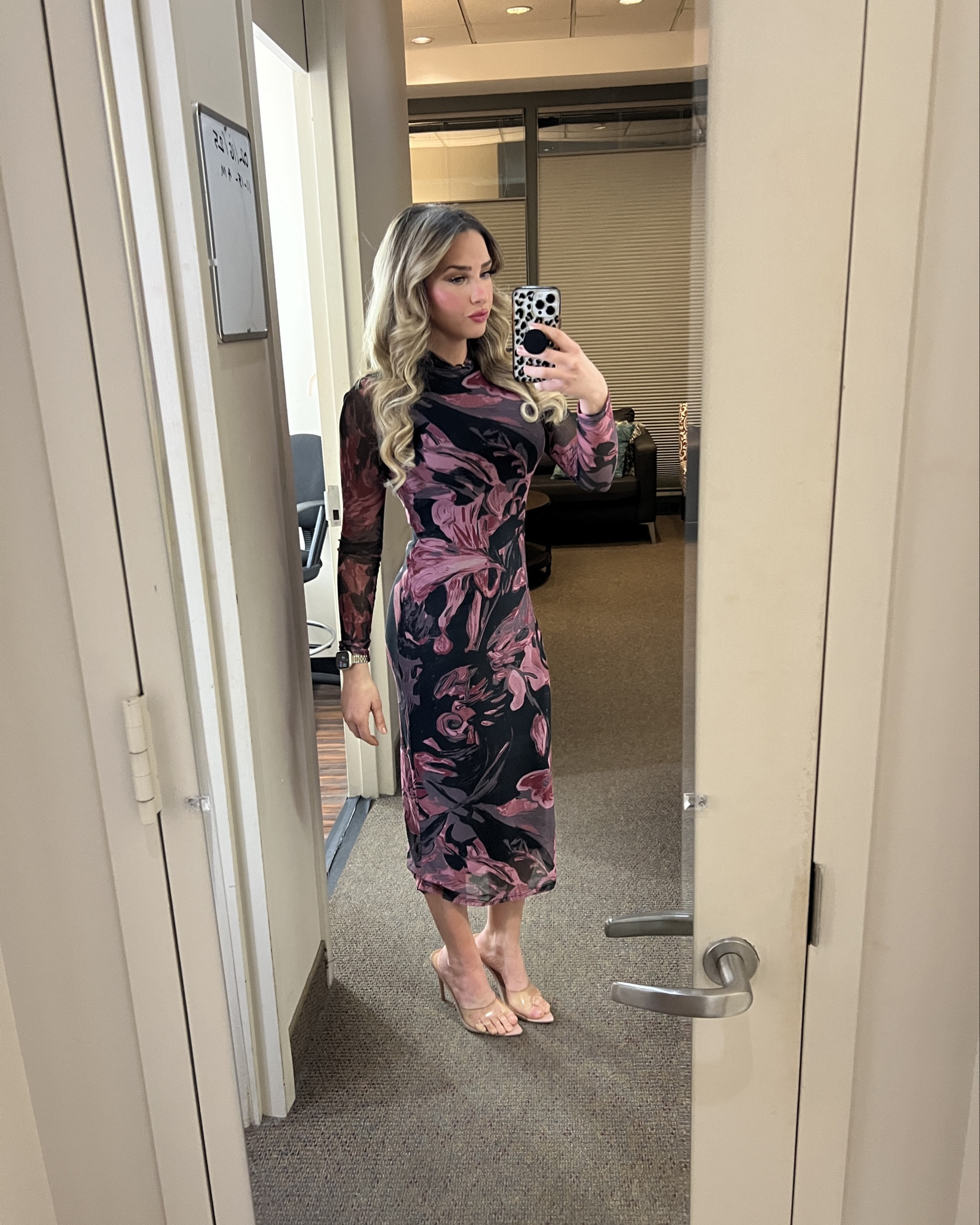 The comfiest dress EVER. Love her. It also zips in the back so won’t mess up your makeup 😂

#LTKWorkwear #LTKSeasonal #LTKStyleTip