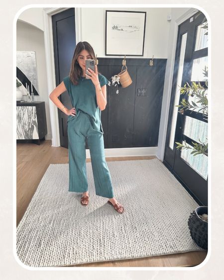Hosting a wine tasting by me tonight and wanted a cute but casual outfit. Set us $45 and comes in so many other colors!!

Airport attire, outfit, Amazon, fashion, green 

#LTKfindsunder50 #LTKstyletip #LTKsalealert