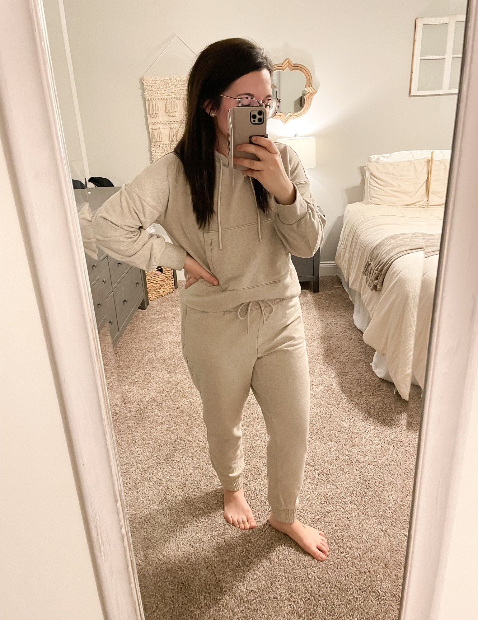 Cozy neutral matching set 💛

#cozymatchingset #cozyclothes 