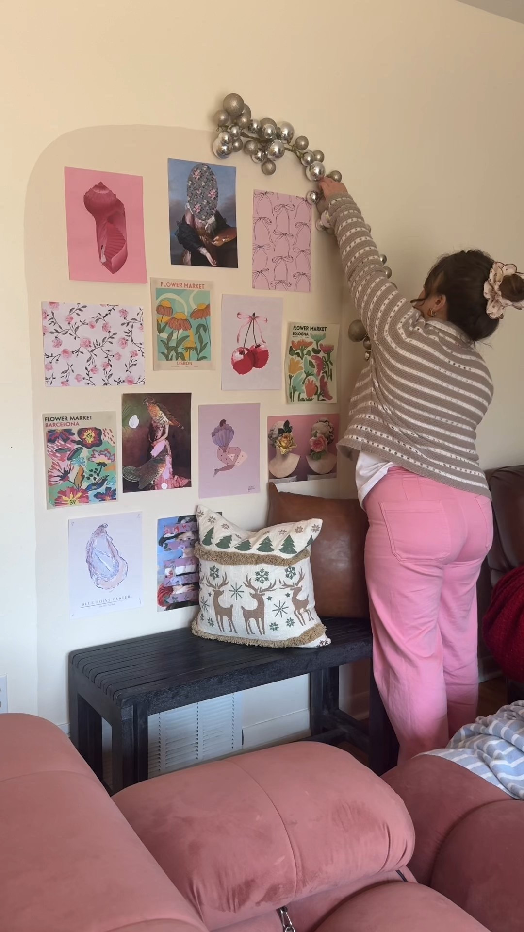 Love the Christmas magic added to my gallery wall!



#LTKSeasonal #LTKHome #LTKHoliday