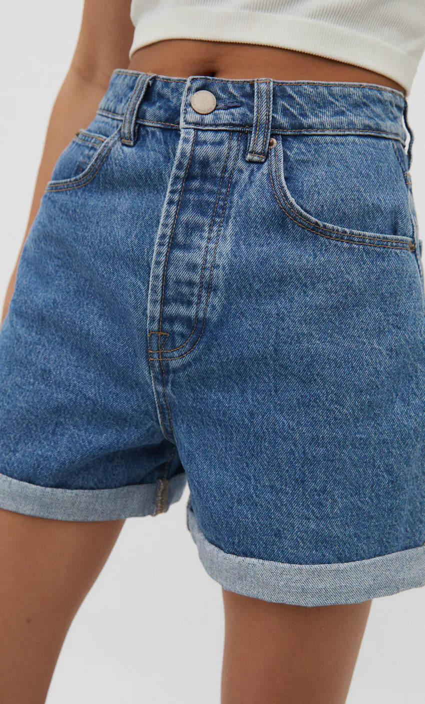 Mom fit shorts - Women's fashion | Stradivarius United Kingdom | Stradivarius (UK)