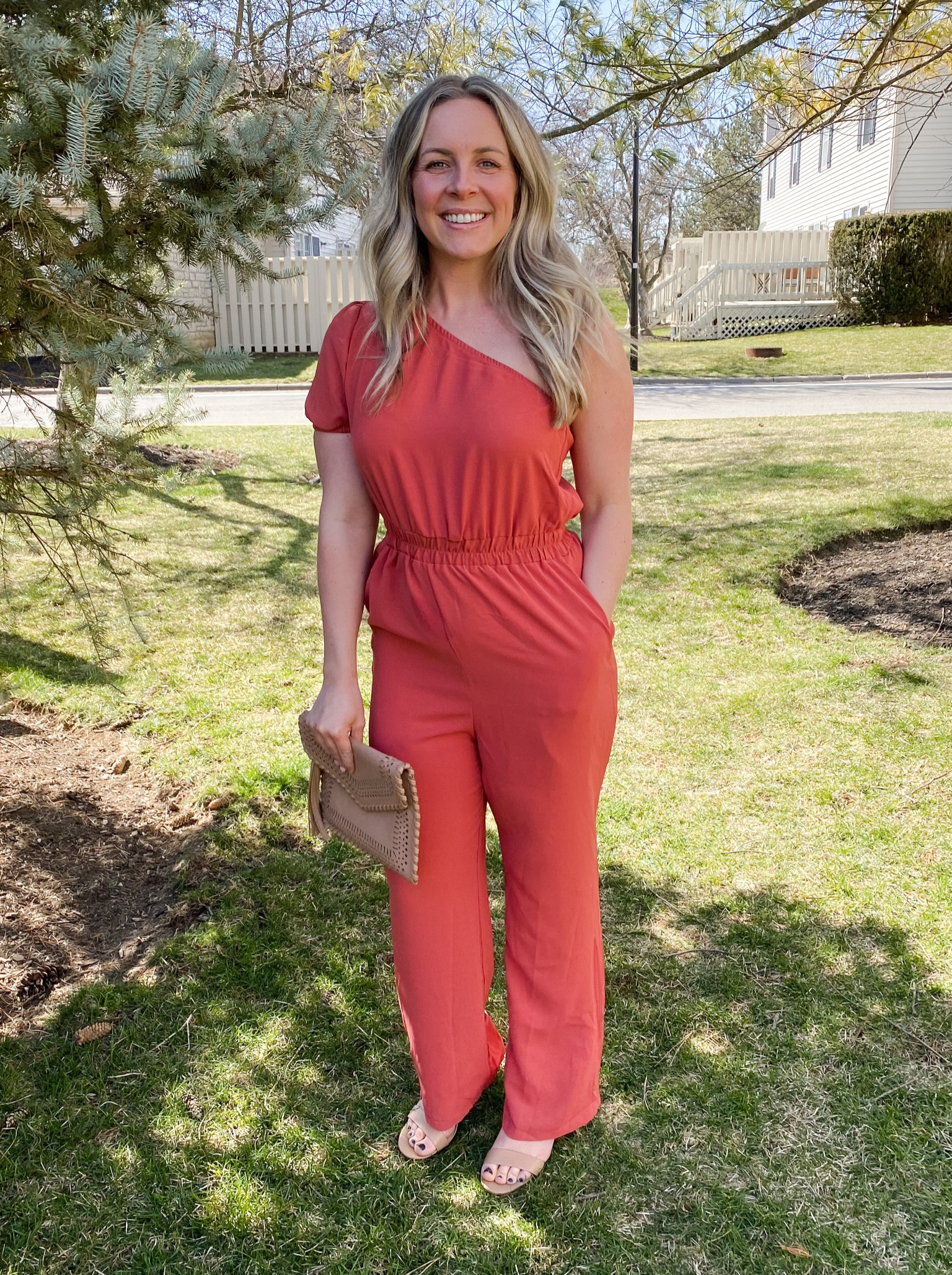 Jumpsuit 
Causal jumpsuit 
Wedding guest outfit
One shoulder jumpsuit with pockets 

Size small. Sleeve is Somewhat tight on my arm. 
5’1  132lb 

#LTKunder100