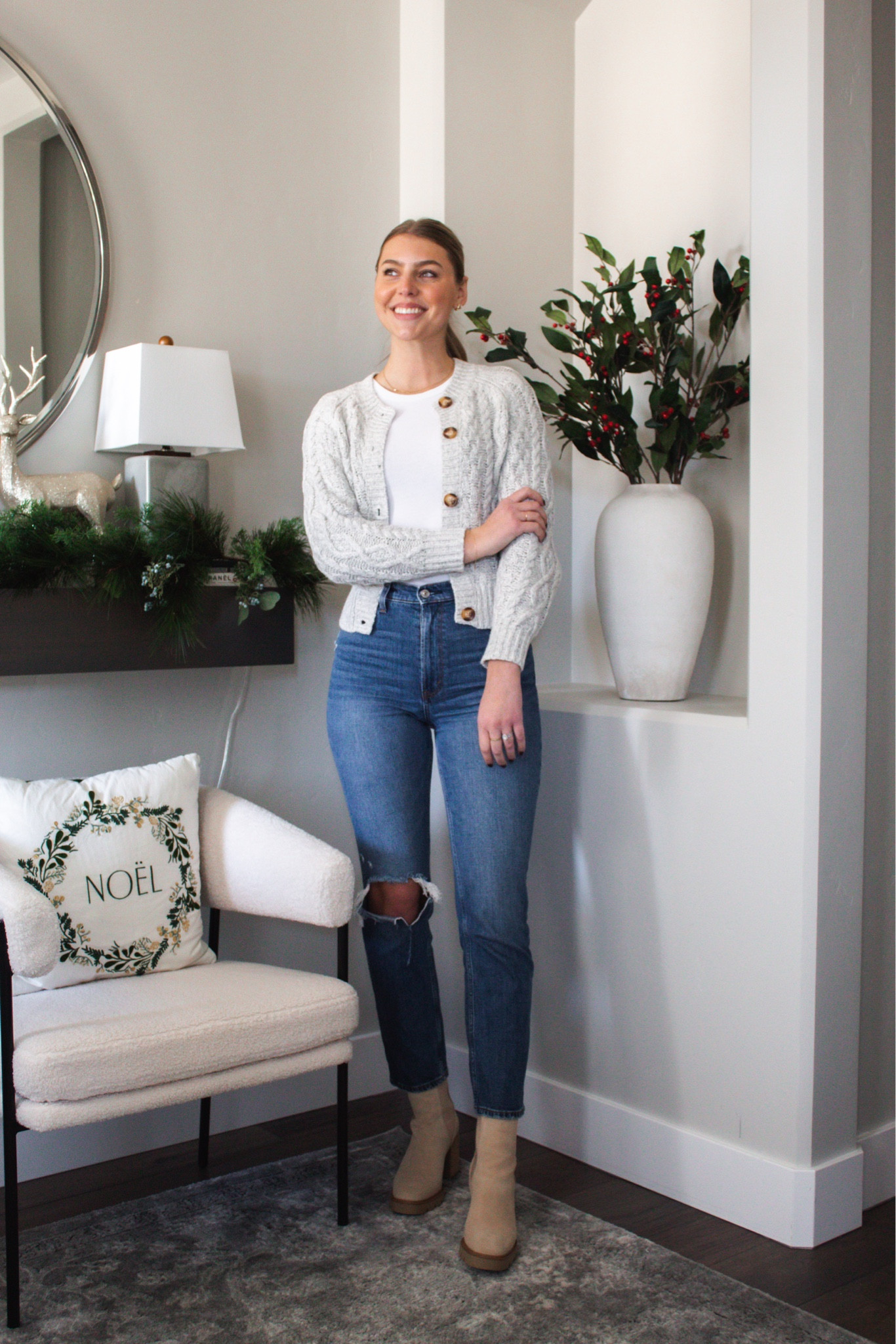 Easy thanksgiving outfit idea — all on sale! small in tank, medium in sweater, 27L in jeans

#LTKsalealert #LTKunder100 #LTKHoliday