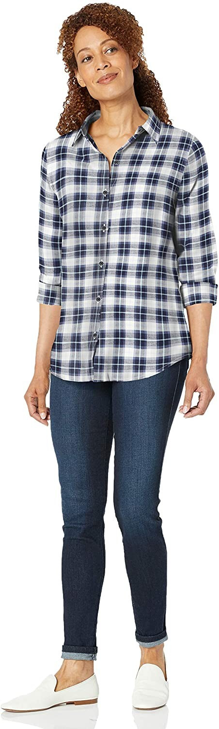 Amazon Essentials Women's Classic-Fit Long-Sleeve Lightweight Plaid Flannel Shirt | Amazon (US)