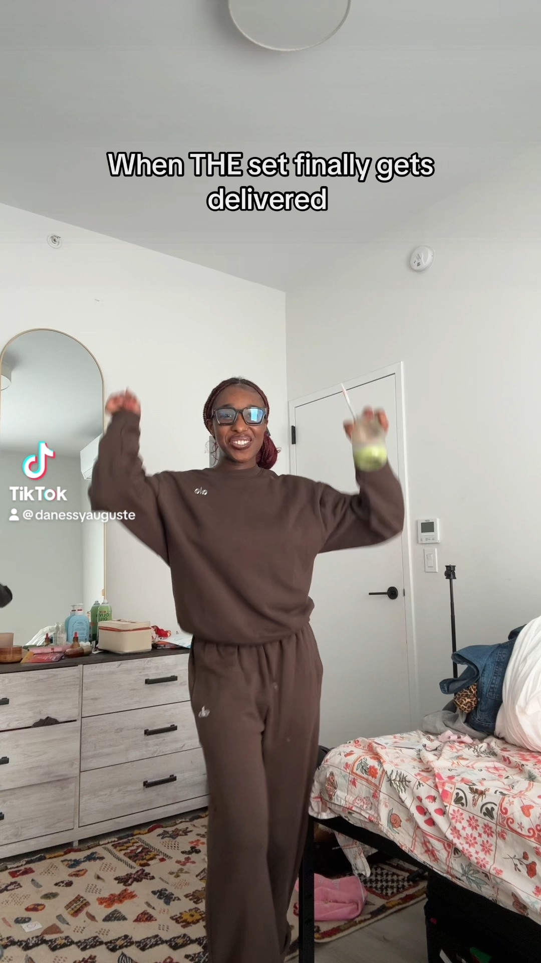 Cutest sweat set from alo (size small for the top) (xs for pants)