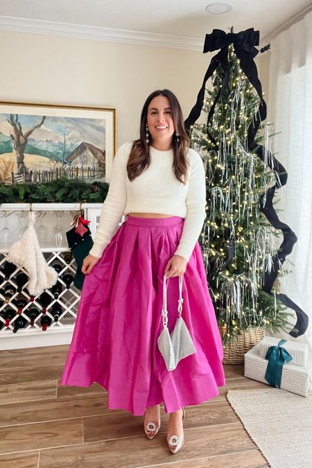 Obsessed with this look for the holidays!
Holiday fashion | holiday party | Christmas party | winter outfit | free people | target | Amazon 

#LTKfindsunder100 #LTKSeasonal #LTKHoliday