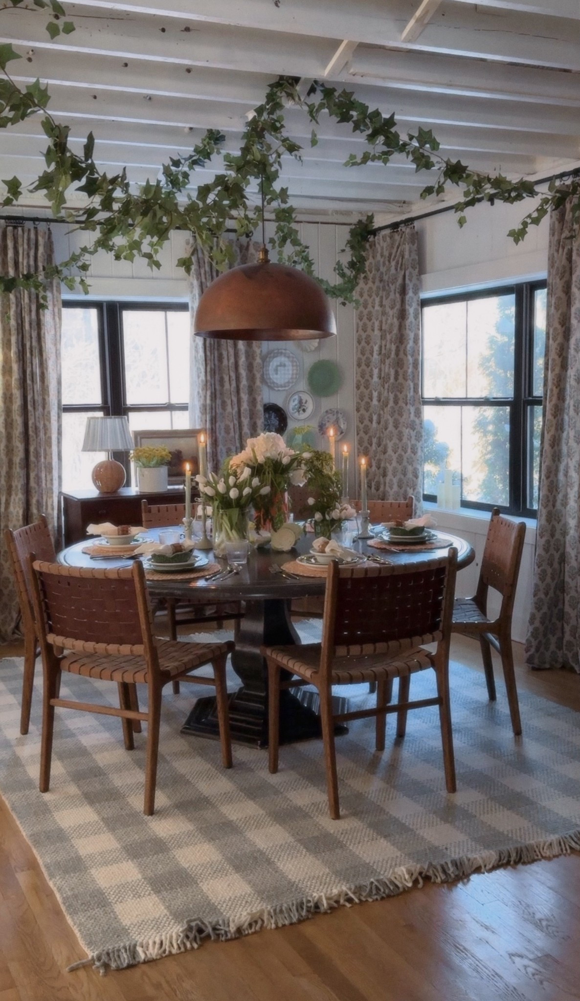 More dining details!