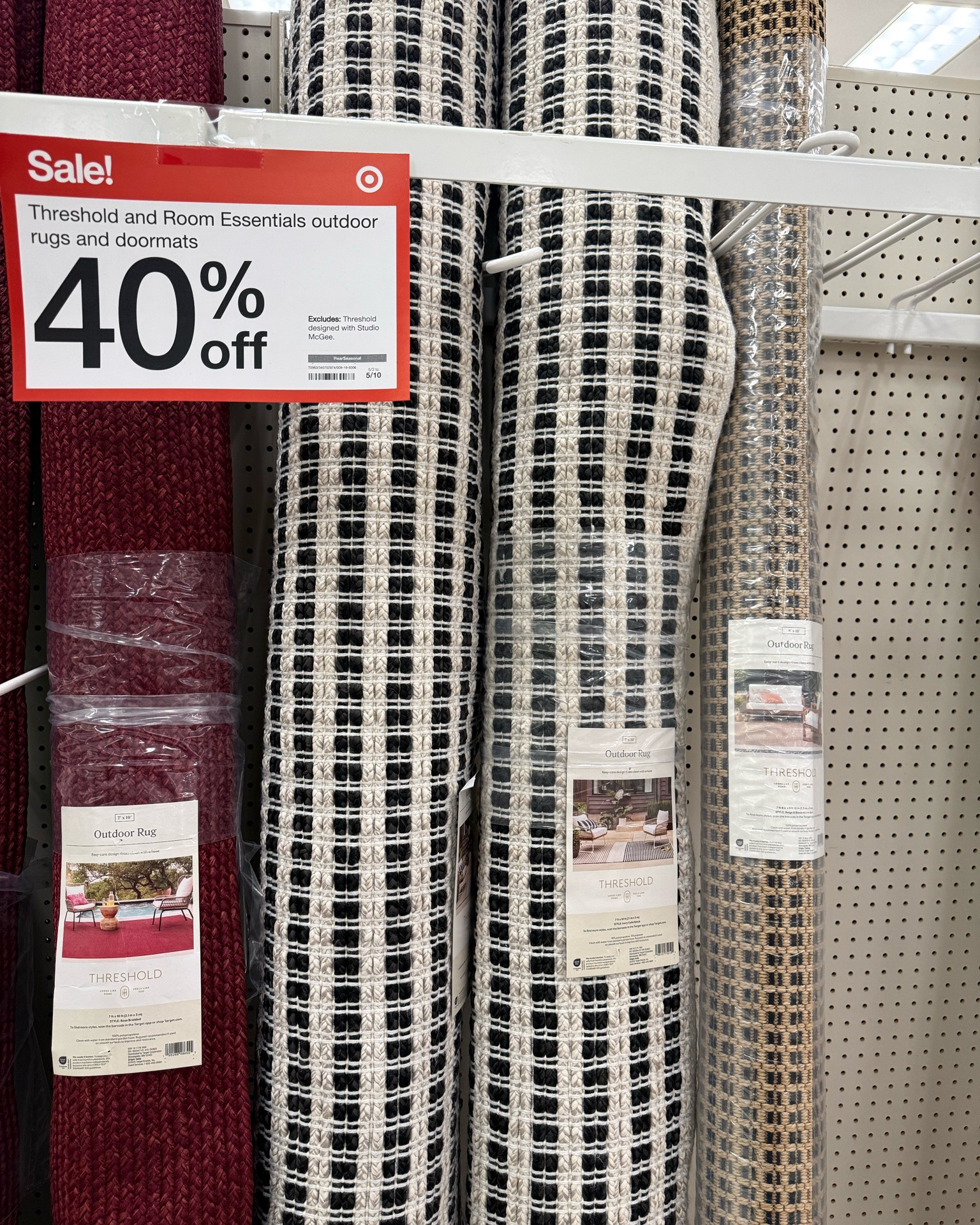 Don’t forget — TODAY is the last day to shop these amazing Target deals 👏🏼✨ Outdoor rugs, planters, decor & so many patio favorites are currently 40% OFF! Perfect time to refresh your outdoor space before summer ☀️ These are some of my favorite sales to shop because the good pieces always go FAST!

If you’ve been waiting to update your porch, patio, or backyard… this is your sign 🫶🏼

#TargetFinds #TargetDeals #OutdoorDecor #PatioDecor #OutdoorLiving #TargetStyle #PatioInspo #AffordableHomeDecor #OutdoorRugs #PlanterDecor #SummerDecor #HomeDecorFinds #TargetHome #BackyardInspo #PorchDecor #SaleAlert #HomeStyle #FacebookReels #LTKHome #OutdoorStyling