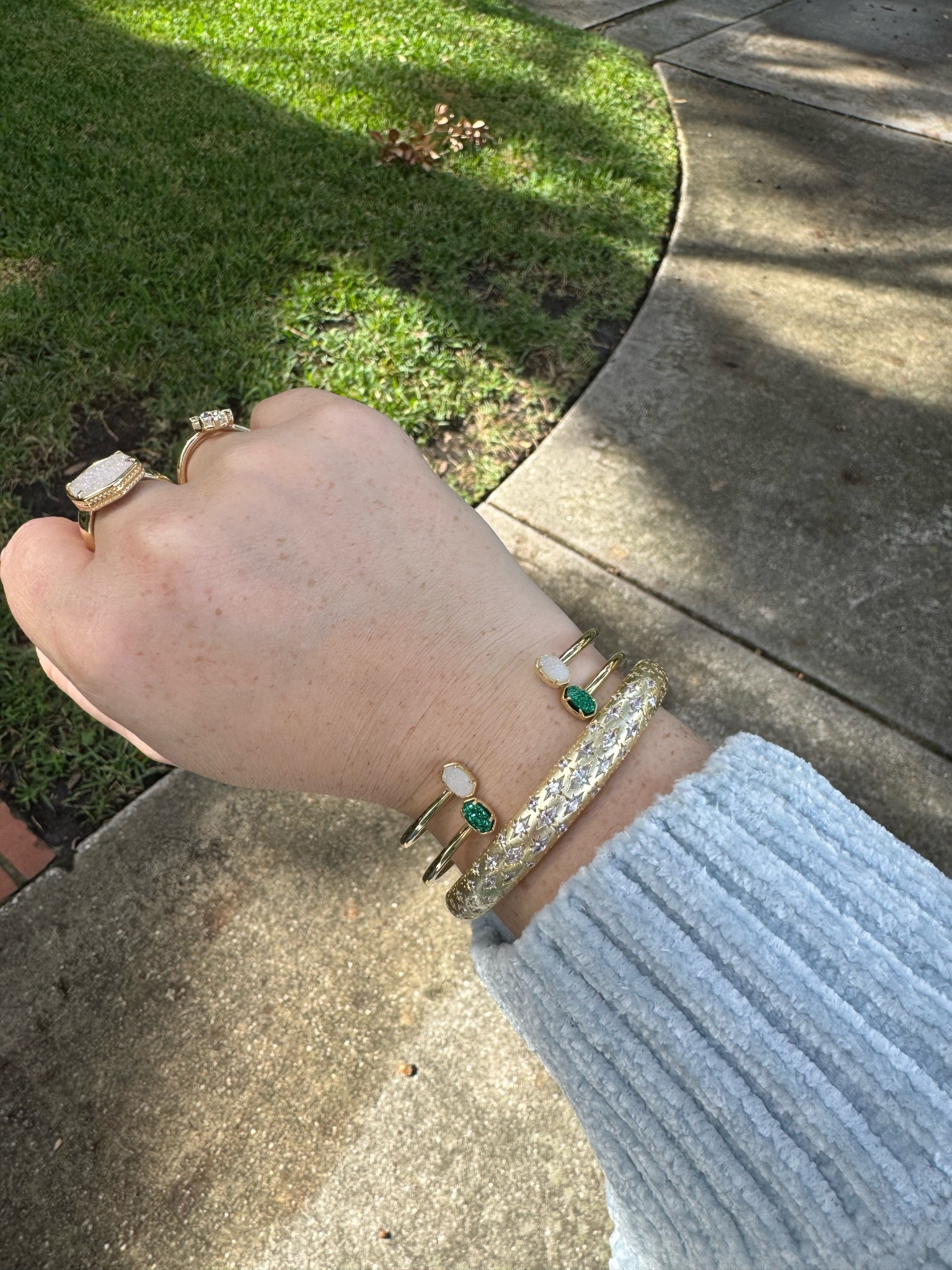 My favorite Kendra Scott jewelry pieces right now (and it’s on SALE!!) 

#LTKGiftGuide #LTKFindsUnder100 #LTKHoliday