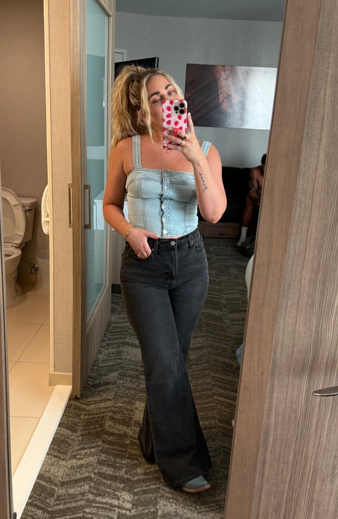 Concert fit 🤠 

#LTKStyleTip #LTKBeauty