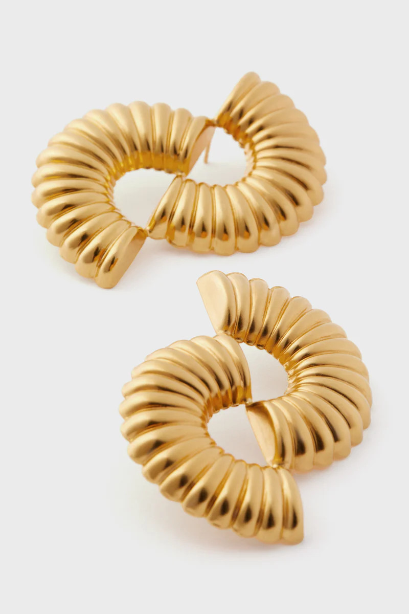 Gold Sonia Sun Earrings | Tuckernuck (US)