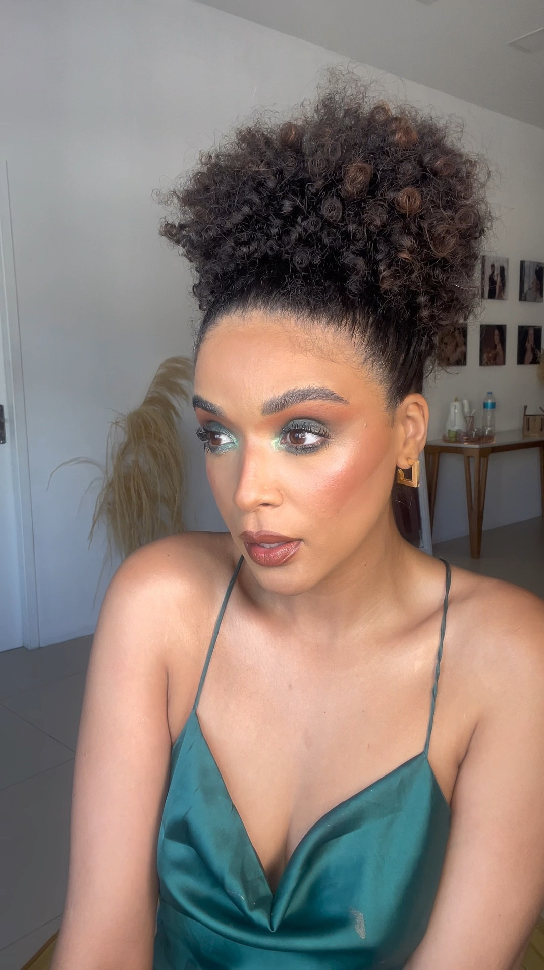 TUTORIAL DE MAKE COMPLETÃO 💚

#LTKbrasil #LTKbeauty