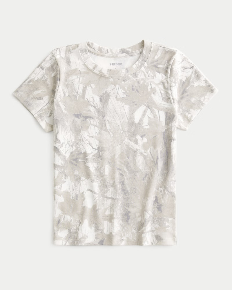 Women's Crew Camo Baby Tee from Hollister | Hollister (US)