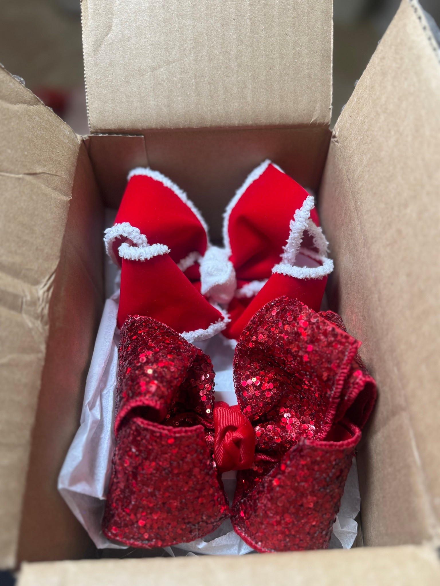 The most beautiful Christmas bows 

#LTKBaby #LTKKids #LTKSeasonal