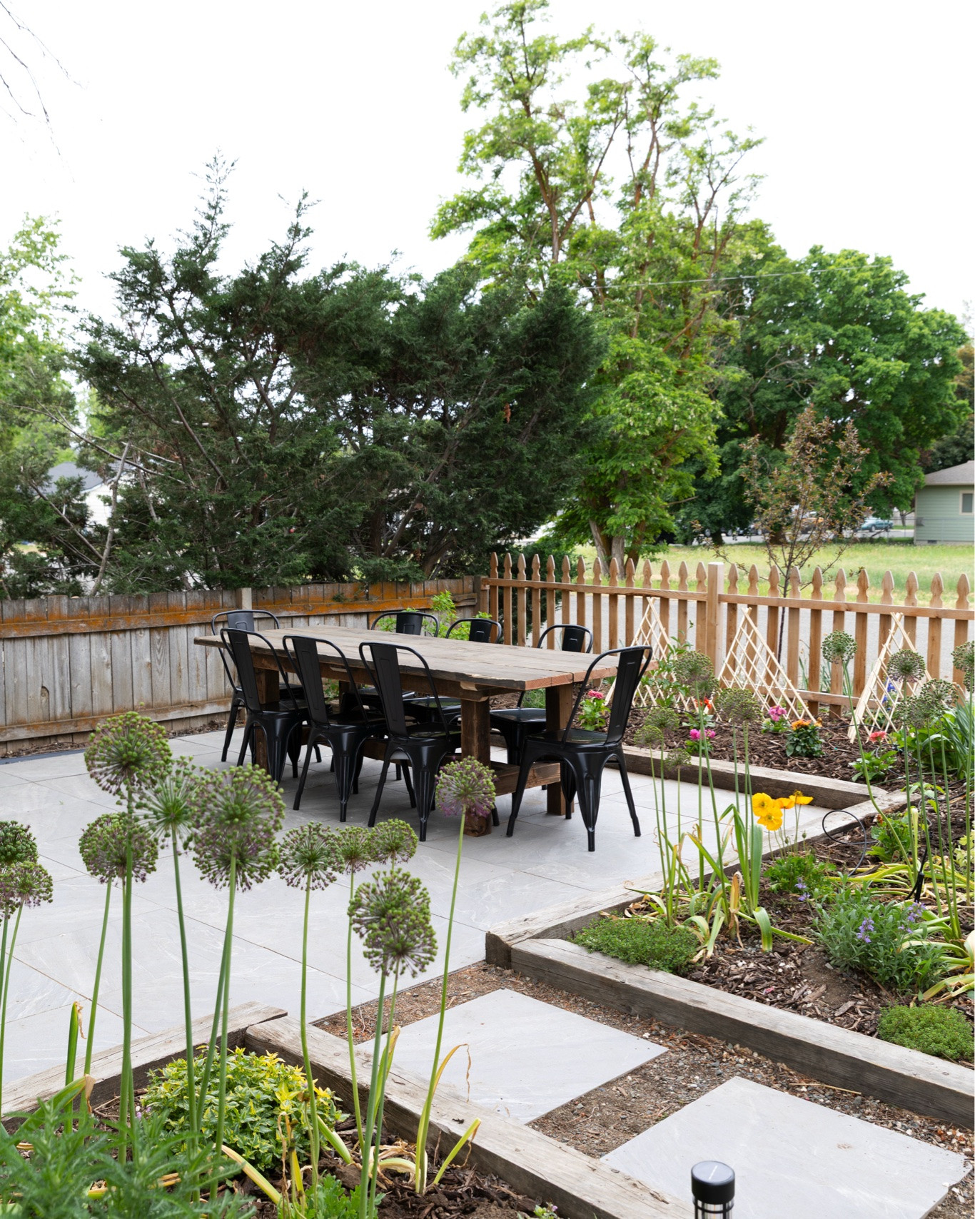 #Ad A few simple updates for the Poplar Cottage patio: bistro-style chairs, solar lights, a fresh doormat, and willow trellises for Nana’s tomato starts. Small space, big summer plans 🙌

@wayfair #wayfair #WayfairPartner