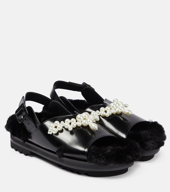 https://product-images-cdn.liketoknow.it/Jwm_IB66d7OuzNOROOQyMh.fkEFLM2he1Nnv.UXsbRCxLg5Y_3H0eNNikbhgVs4PgeVbERZVMraJzTi.o77tBSxpK8vFX5EN6Hz.ZZj71hzqCyqdEc_6sgUoljZKljEU5_bFISeQHWBq?v=2&max&height=0&width=595